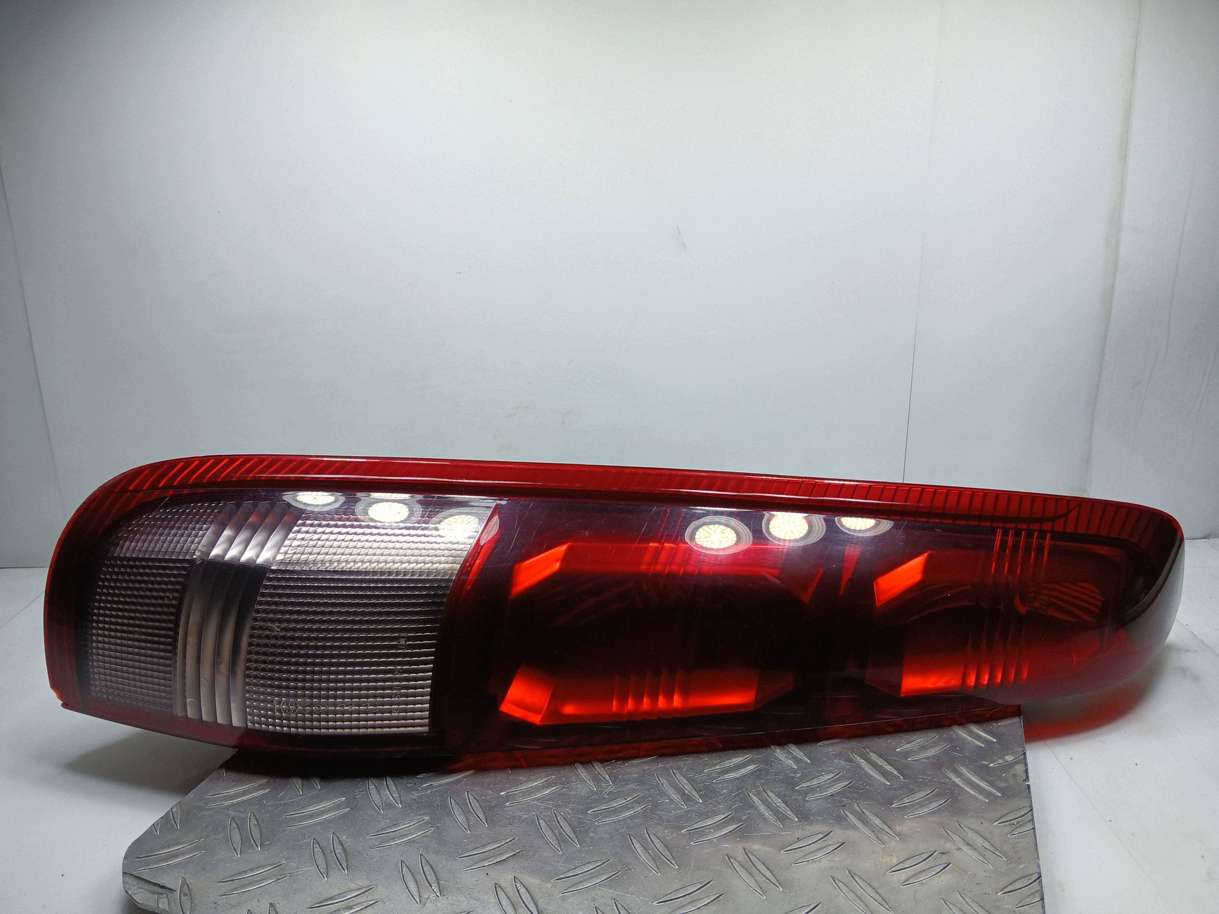 Vasen takavalo NISSAN X-TRAIL T30 159302KAS