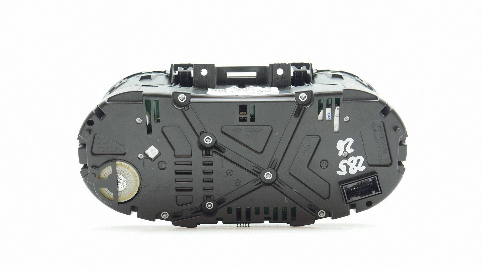 ENGLIK image 4