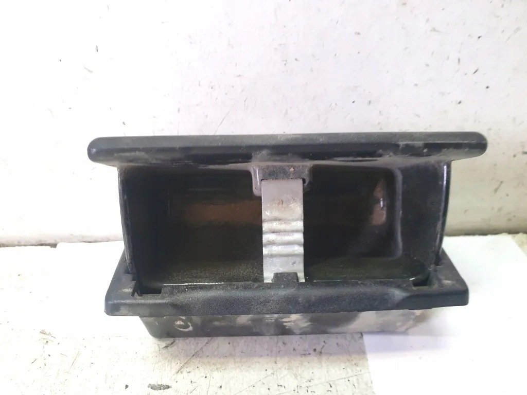 Cendrier Mercedes-Benz Sprinter 3,5t (906) 6014915 image 2