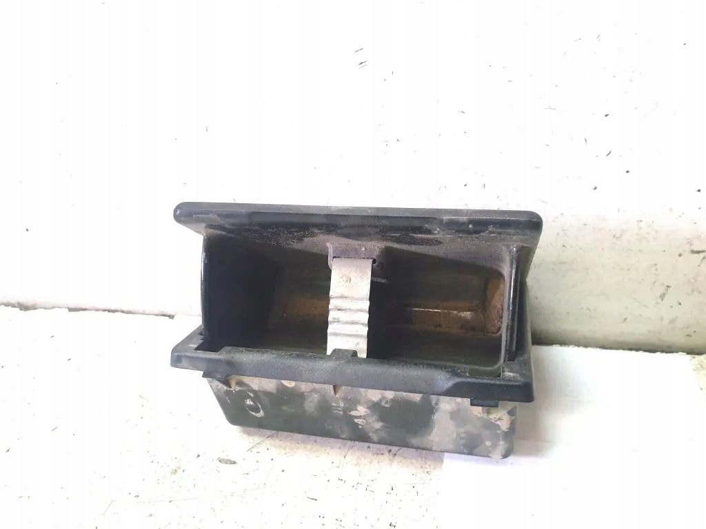 Cendrier Mercedes-Benz Sprinter 3,5t (906) 6014915 image 4