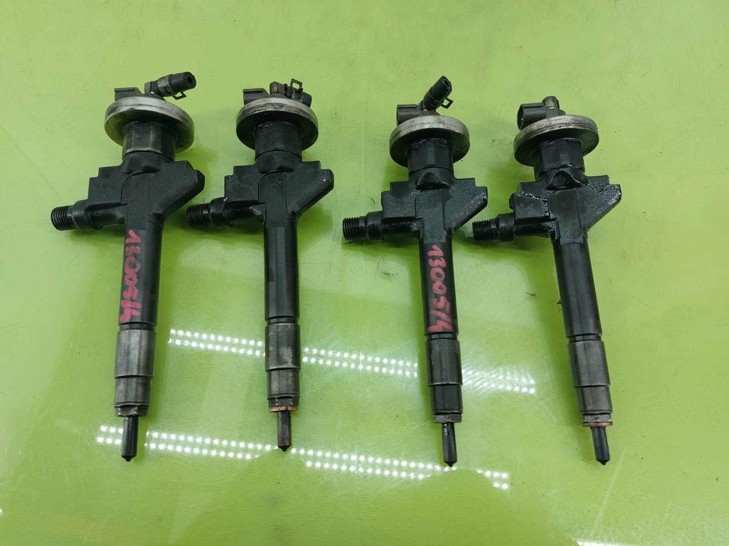 Injecteurs Mazda 6 I 2.0 CITD 13550A image 2