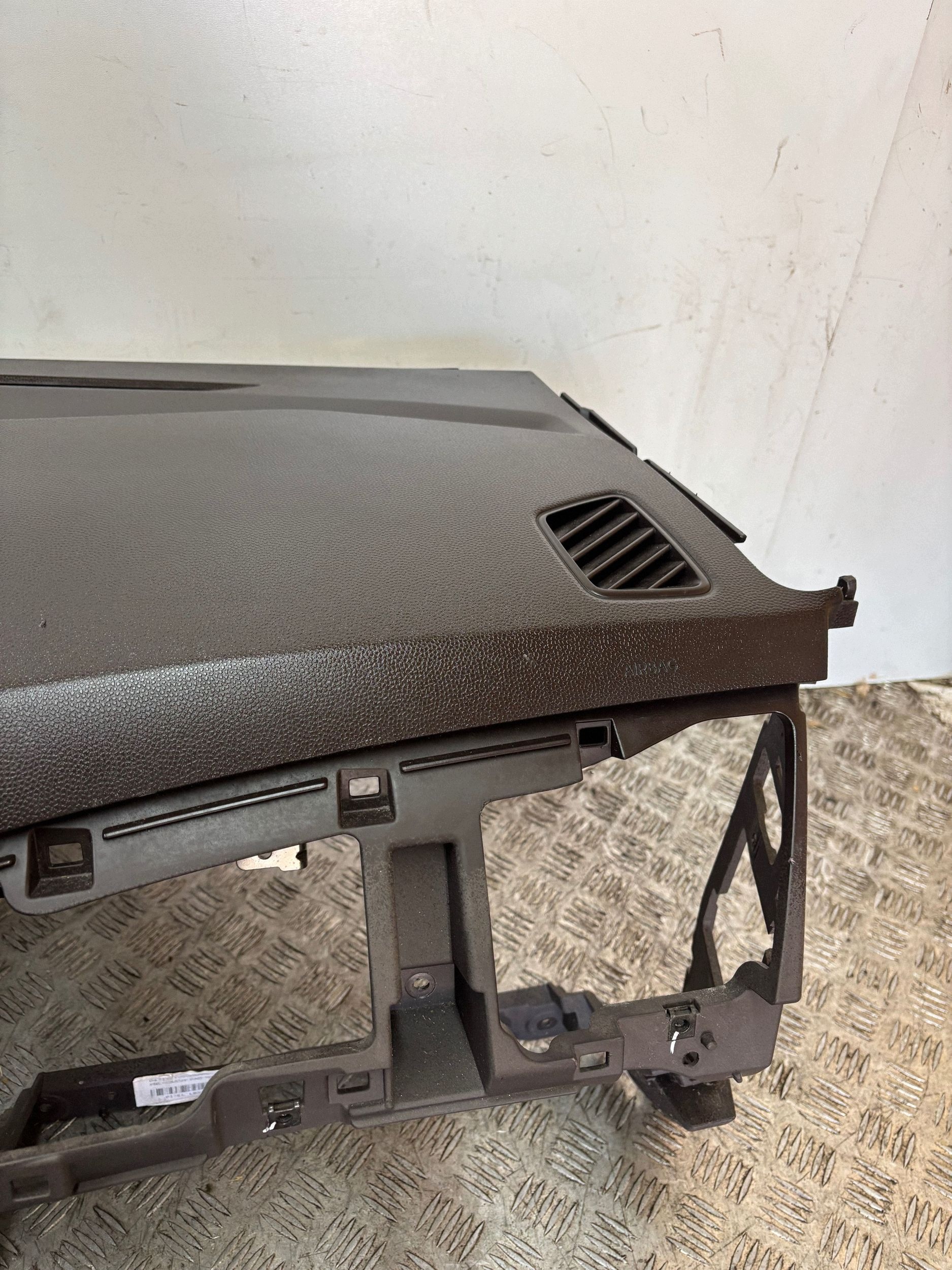Dashboard console airbag spaners Hyundai IX35 image 8