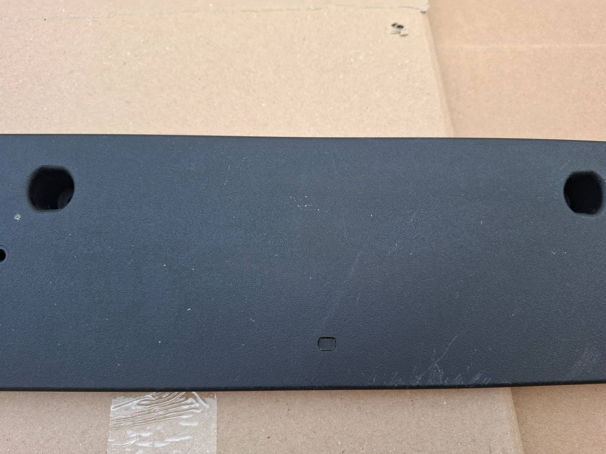 Mercedes GLC W253 AMG Kennzeichenhalter hinten OEM A2538853700 image 3