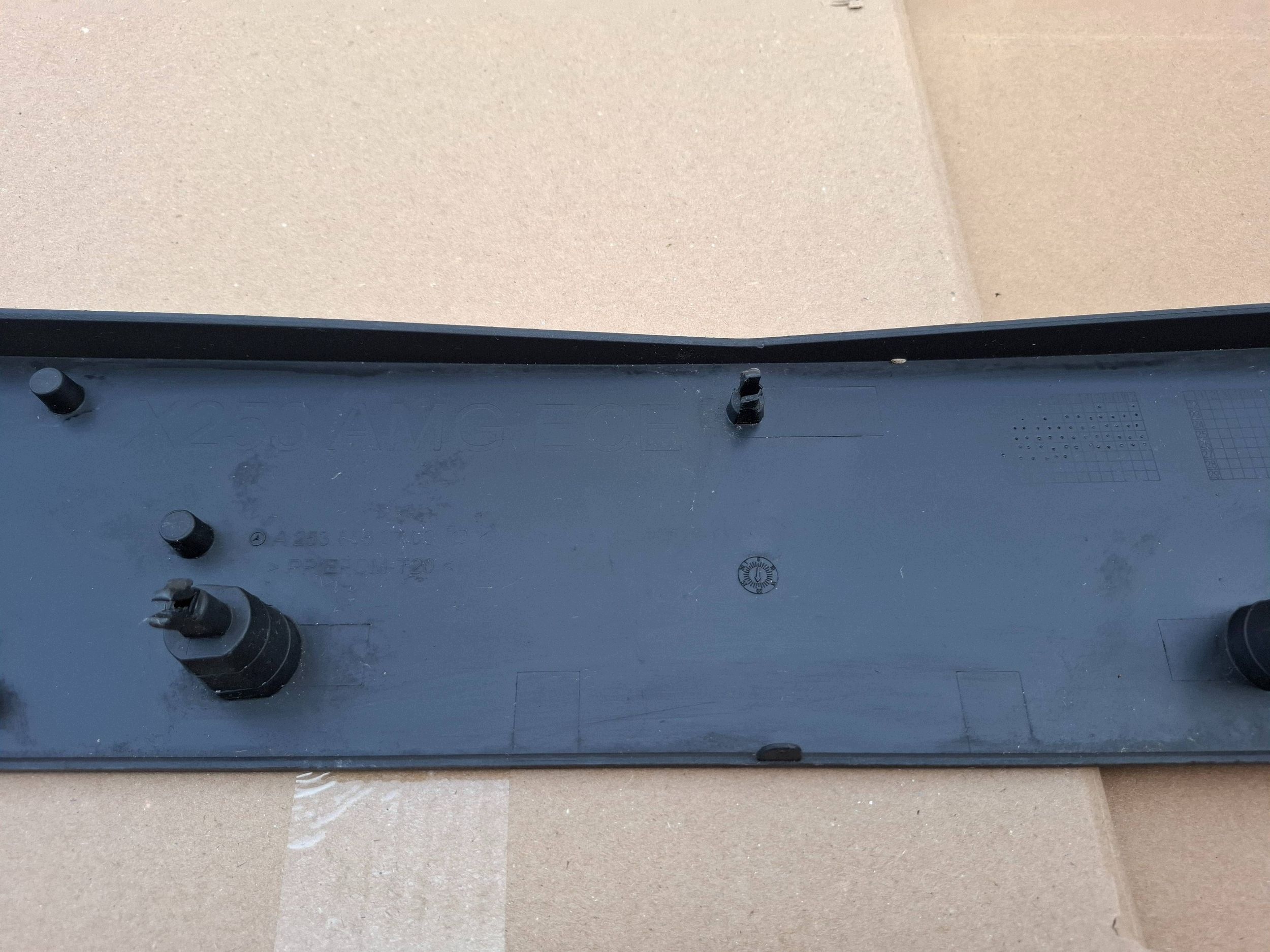 Mercedes GLC W253 AMG Kennzeichenhalter hinten OEM A2538853700 image 7