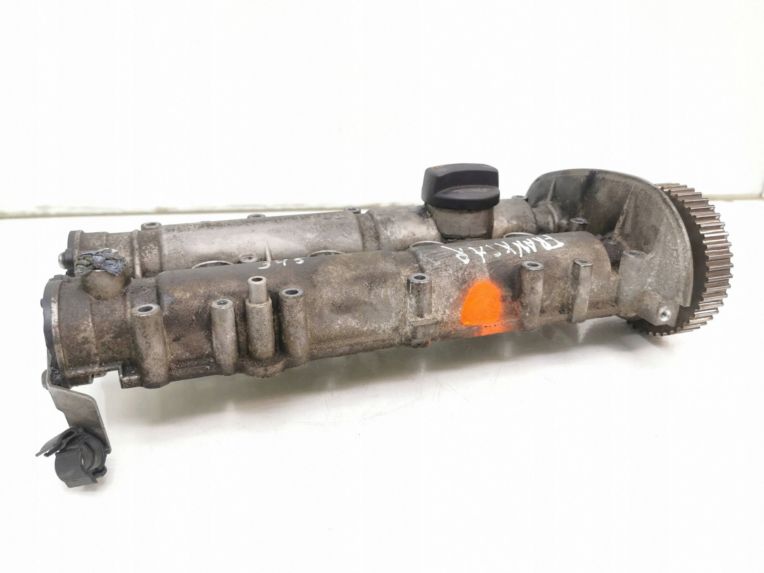 Kannen kansi VW Polo 1.4 16V OEM 036103475 image 3