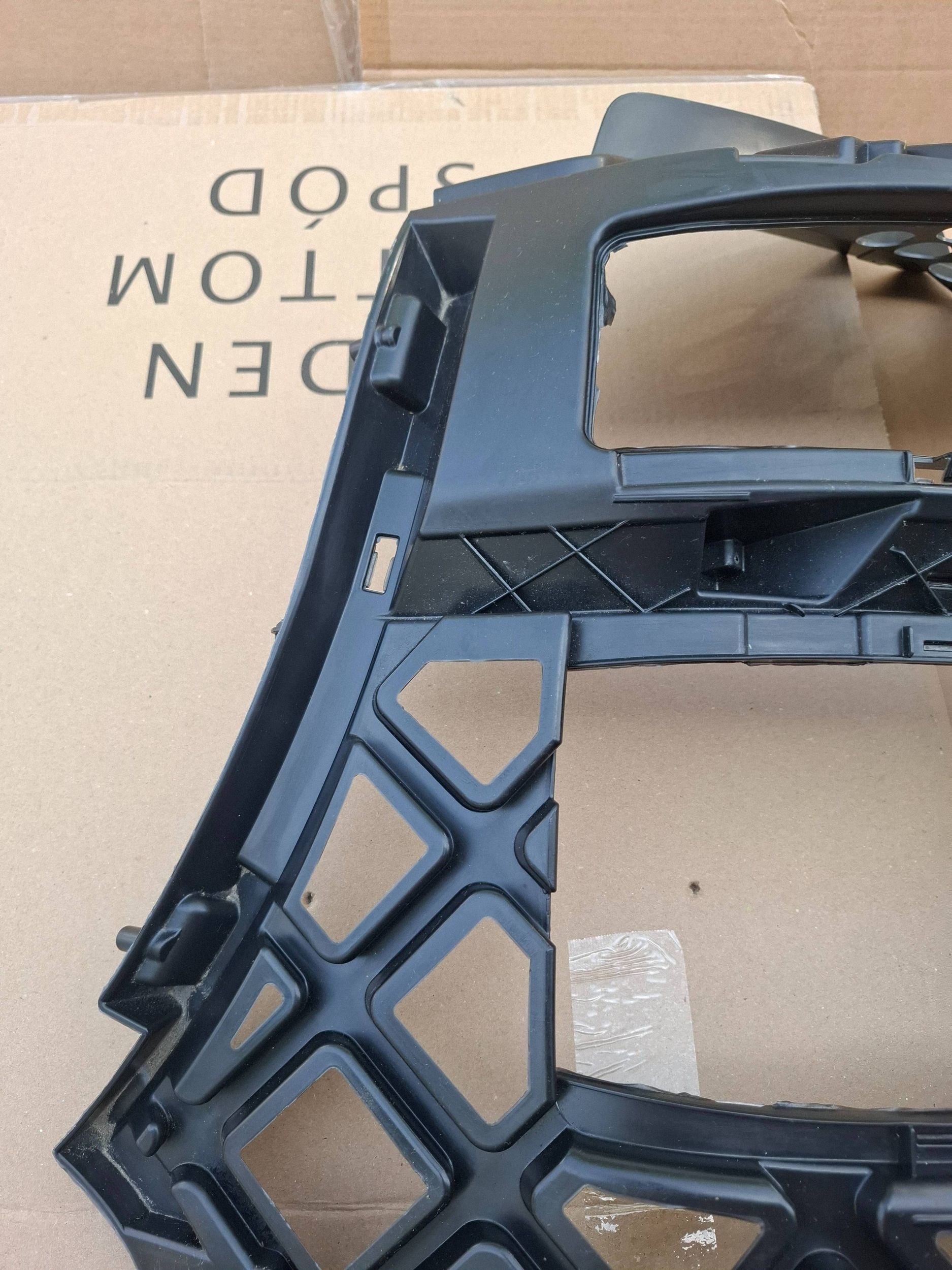 Suporte de Para-choque VW T6 Esquerdo Diant. OEM 7E0807177A image 4