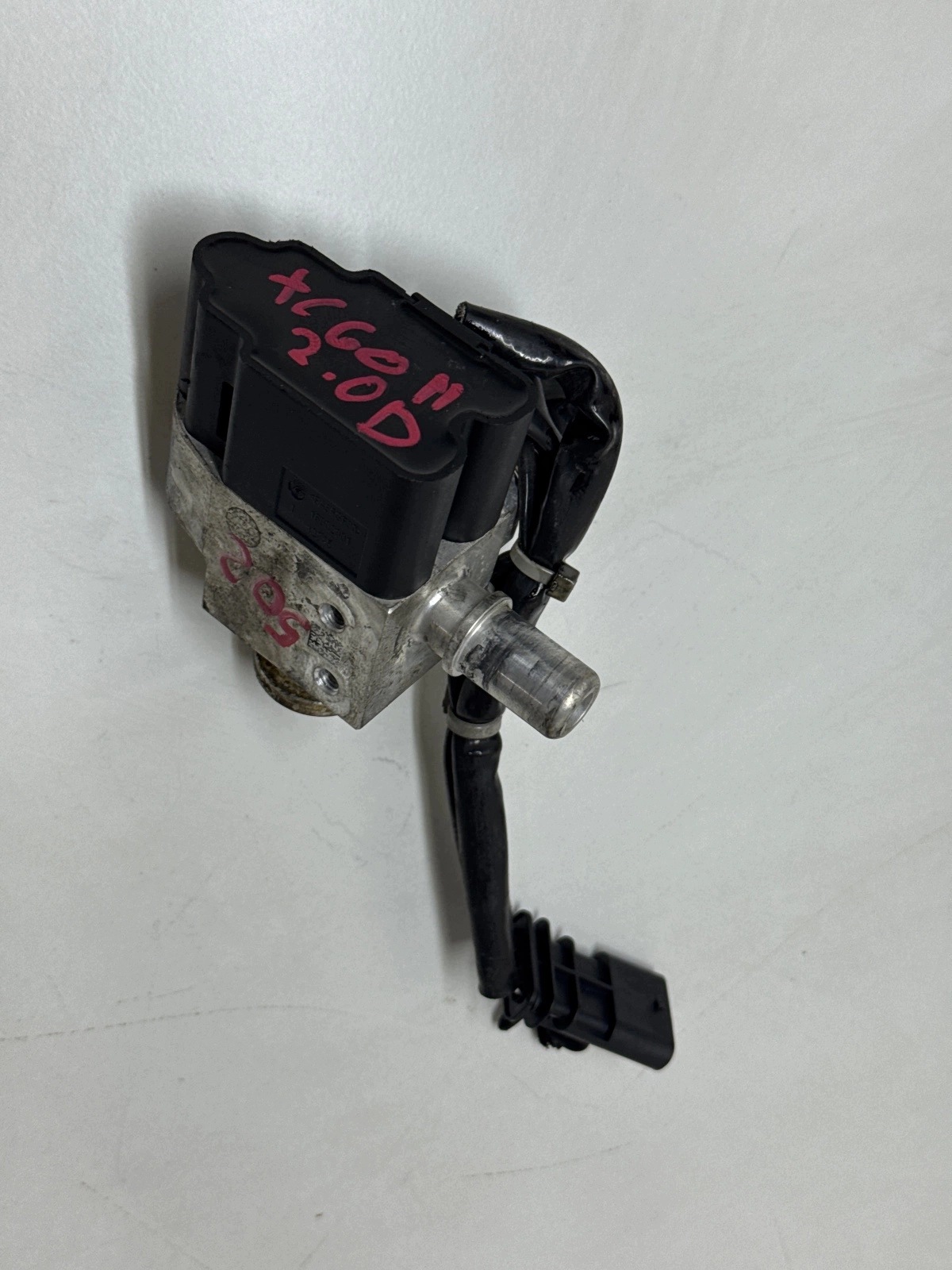 EGR-venttiili Volvo XC60 II 2.0D 31492239