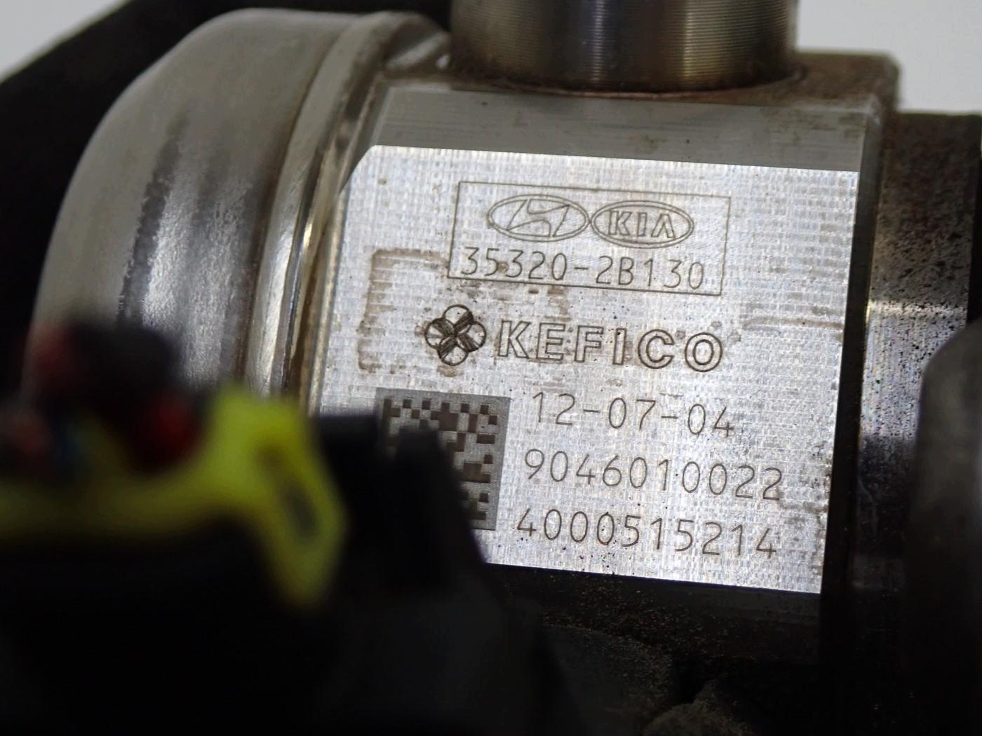 Pompe à carburant 35320-2B130 pour Hyundai image 4