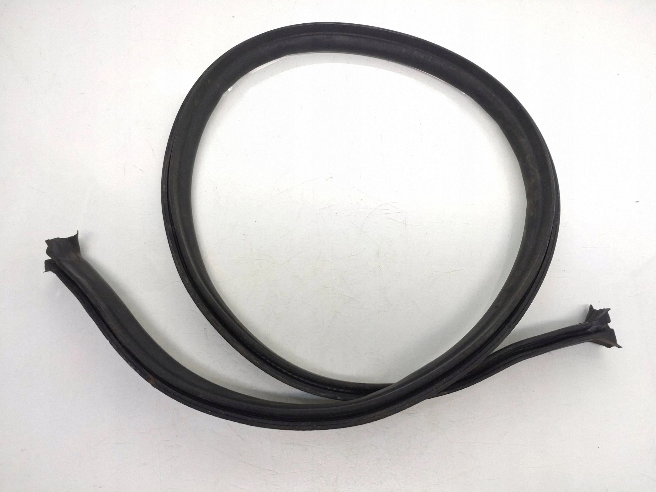 Joint de capot BMW X5 E53 2004 FRC92685 image 2
