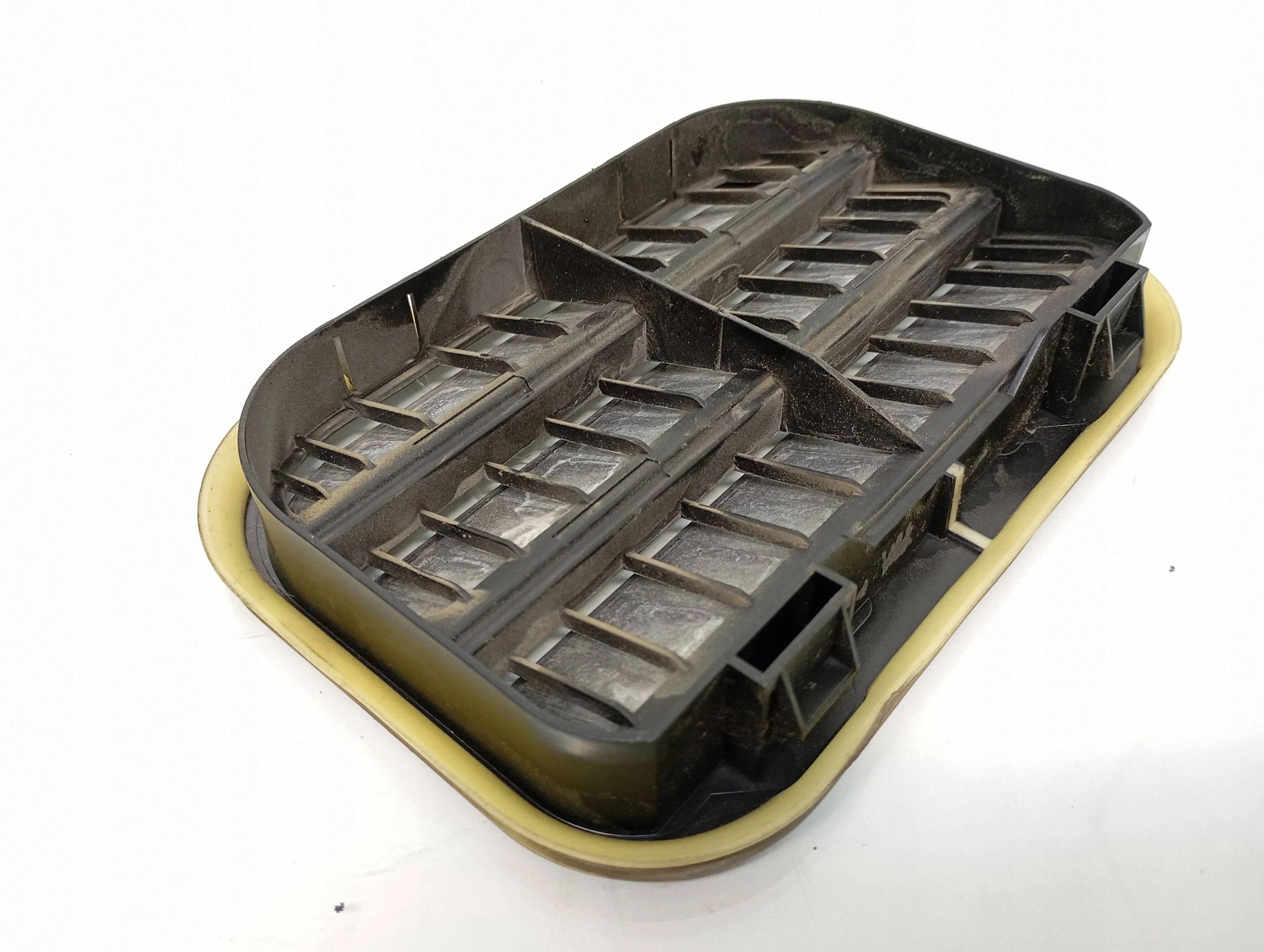 Volvo V70 2014 Hecklüftungsgitter OEM 31250723