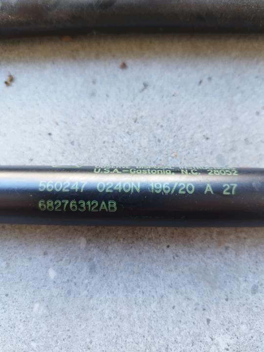 Gasveer motorkap RAM 1500 Classic Crew Cab 68276312AB image 5
