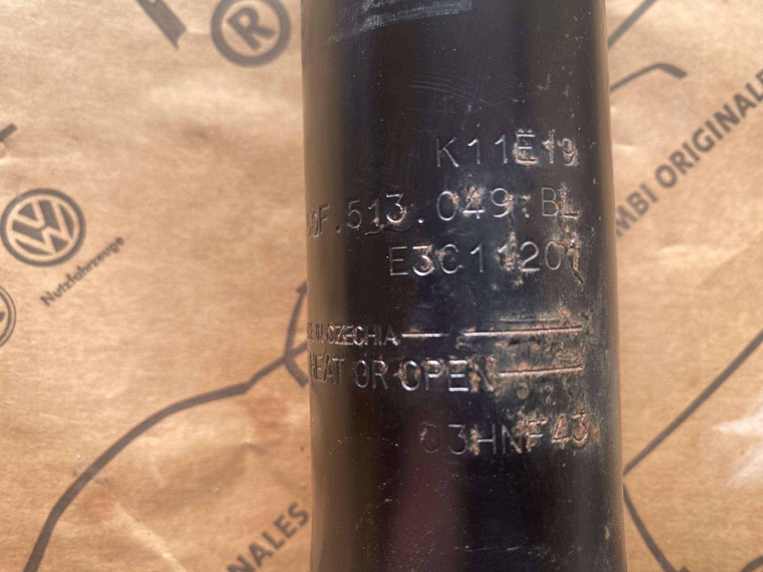 Amortecedor Traseiro Audi Q3 83A OEM 5QF513049BL QBG image 5
