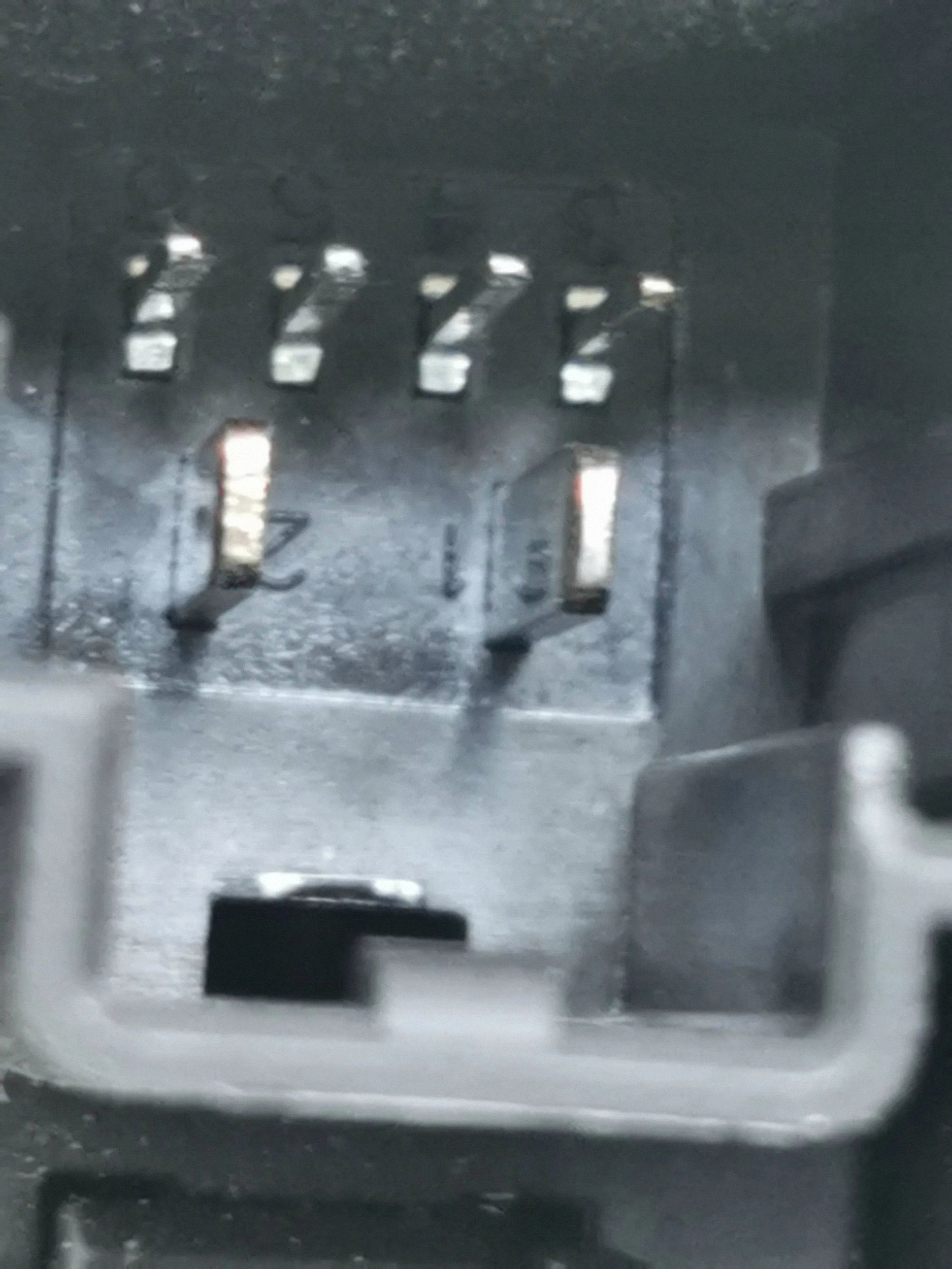 Elhisspelare fram vänster VOLVO V70 II 970713 image 3