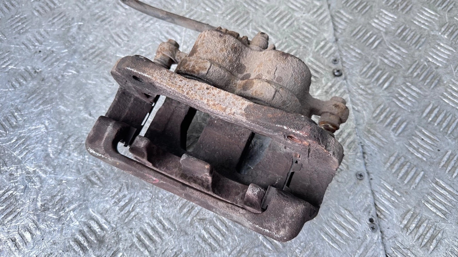 Jarrusatula oikea etu Hyundai Santa Fé III 2.2D 14-20 image 3