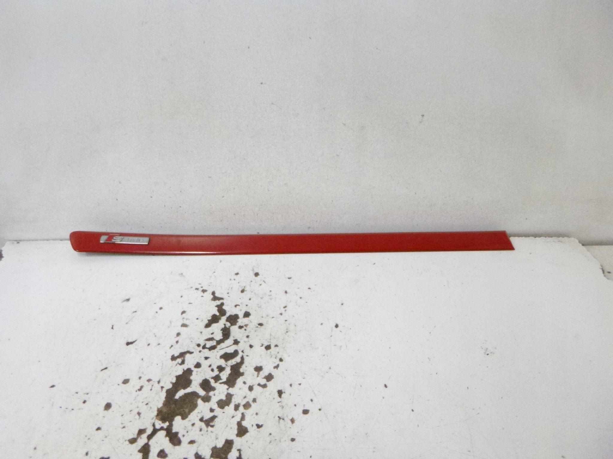 Audi A4 B7 S Line Liste Porte AR Droit 8E0853964 image 5