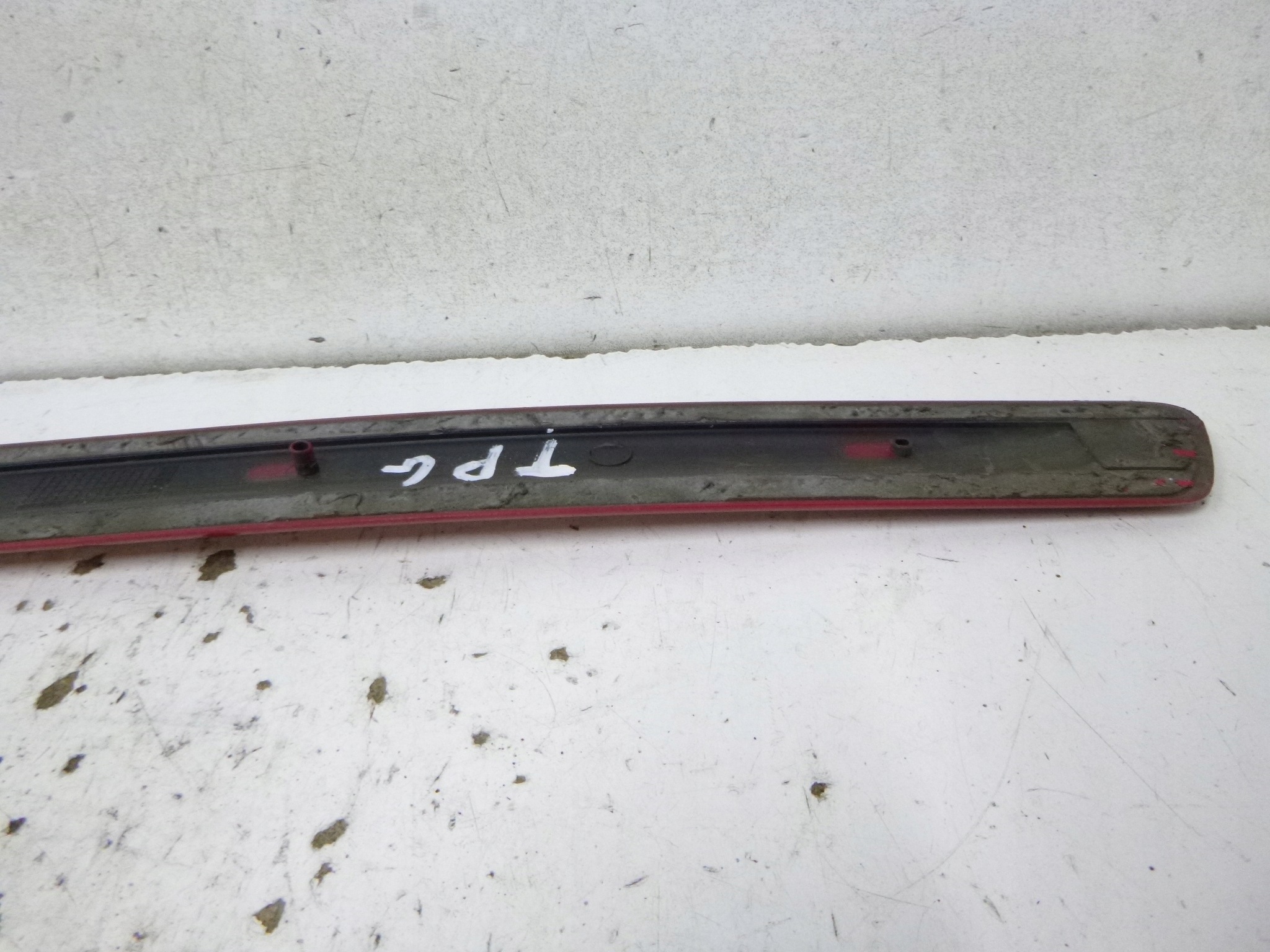 Audi A4 B7 S Line Liste Porte AR Droit 8E0853964 image 9