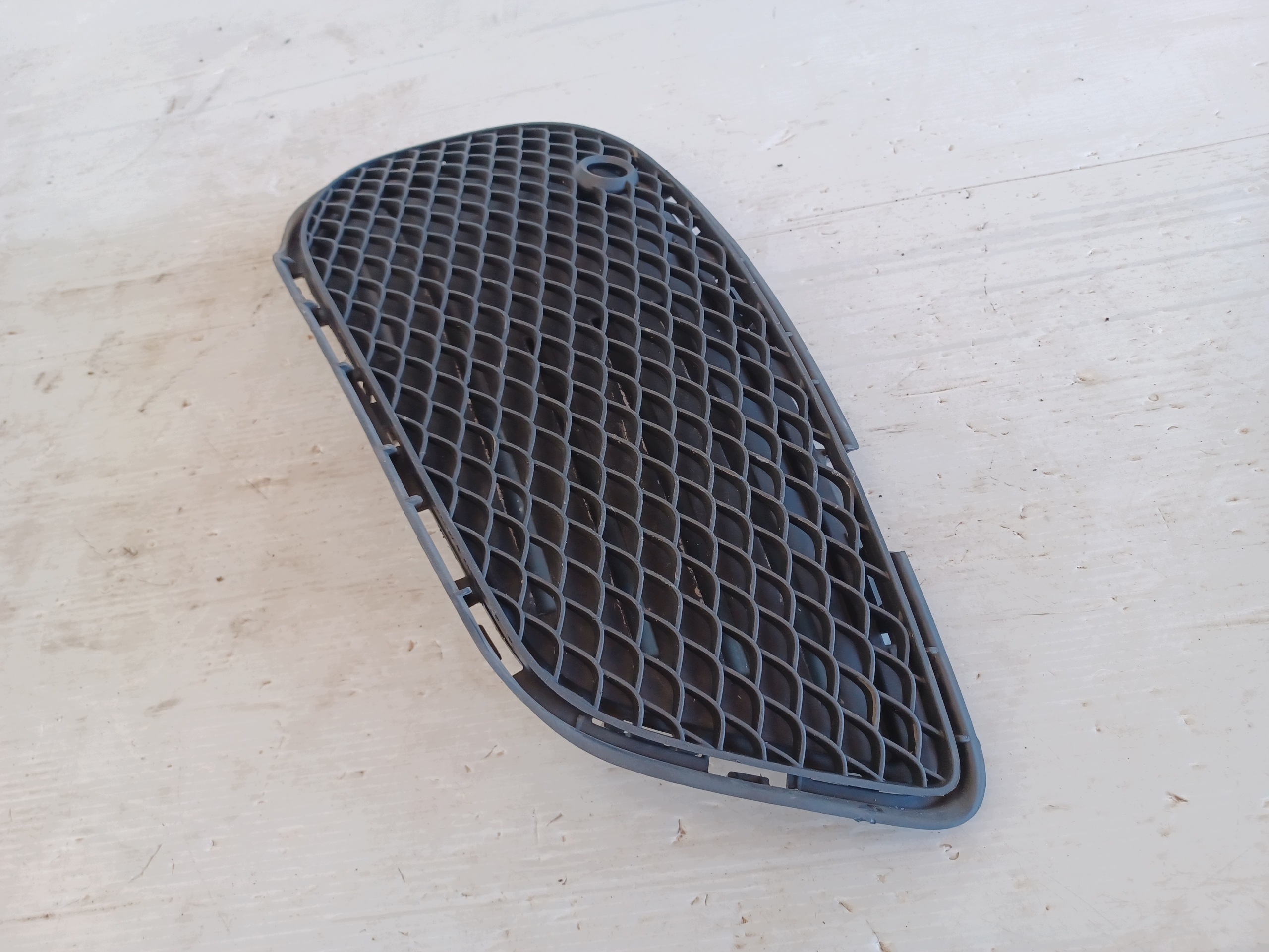 Grelha Para-choques Mercedes C W205 AMG A2058854123 image 3