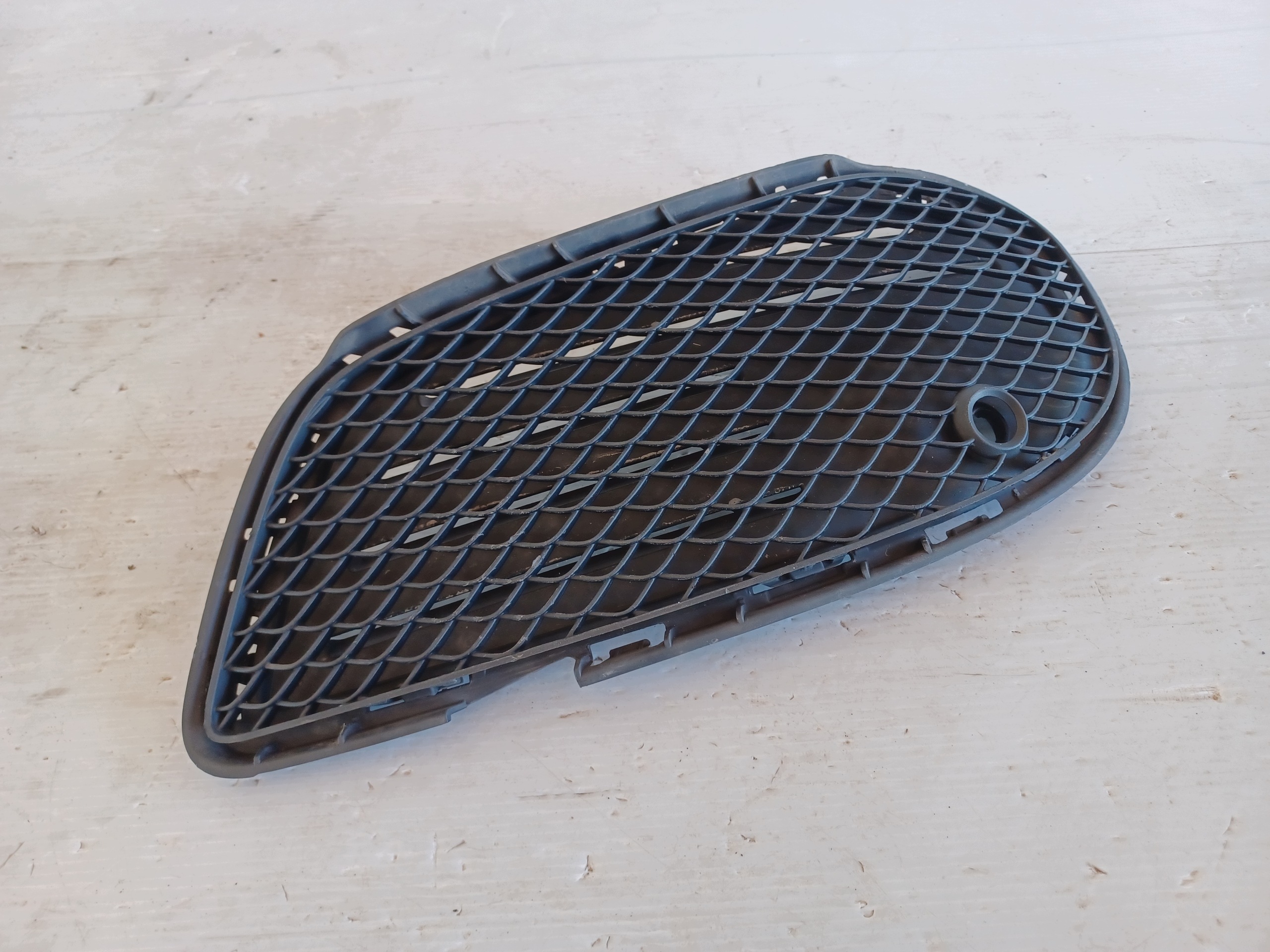 Grelha Para-choques Mercedes C W205 AMG A2058854123 image 4