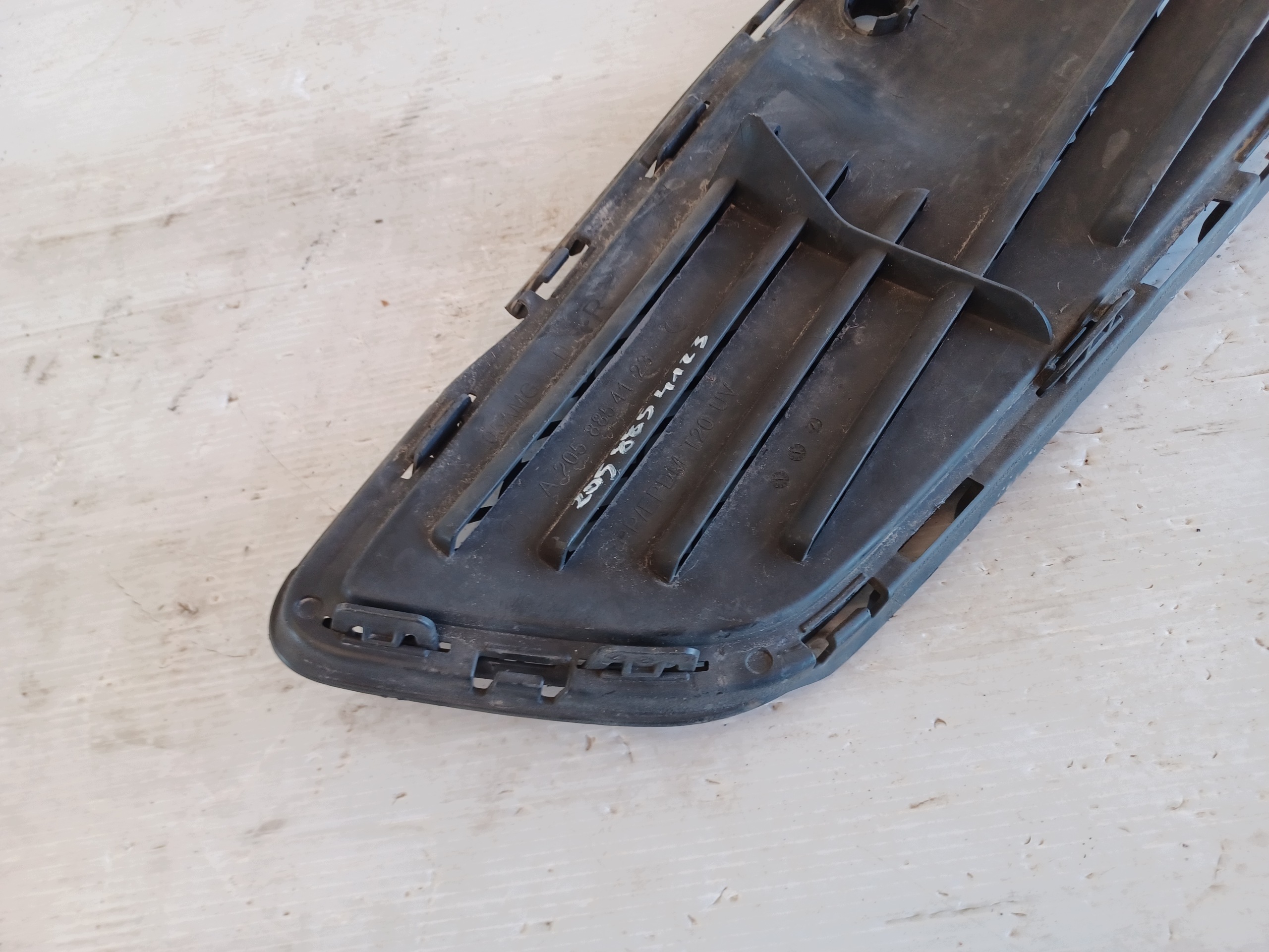 Grelha Para-choques Mercedes C W205 AMG A2058854123 image 6