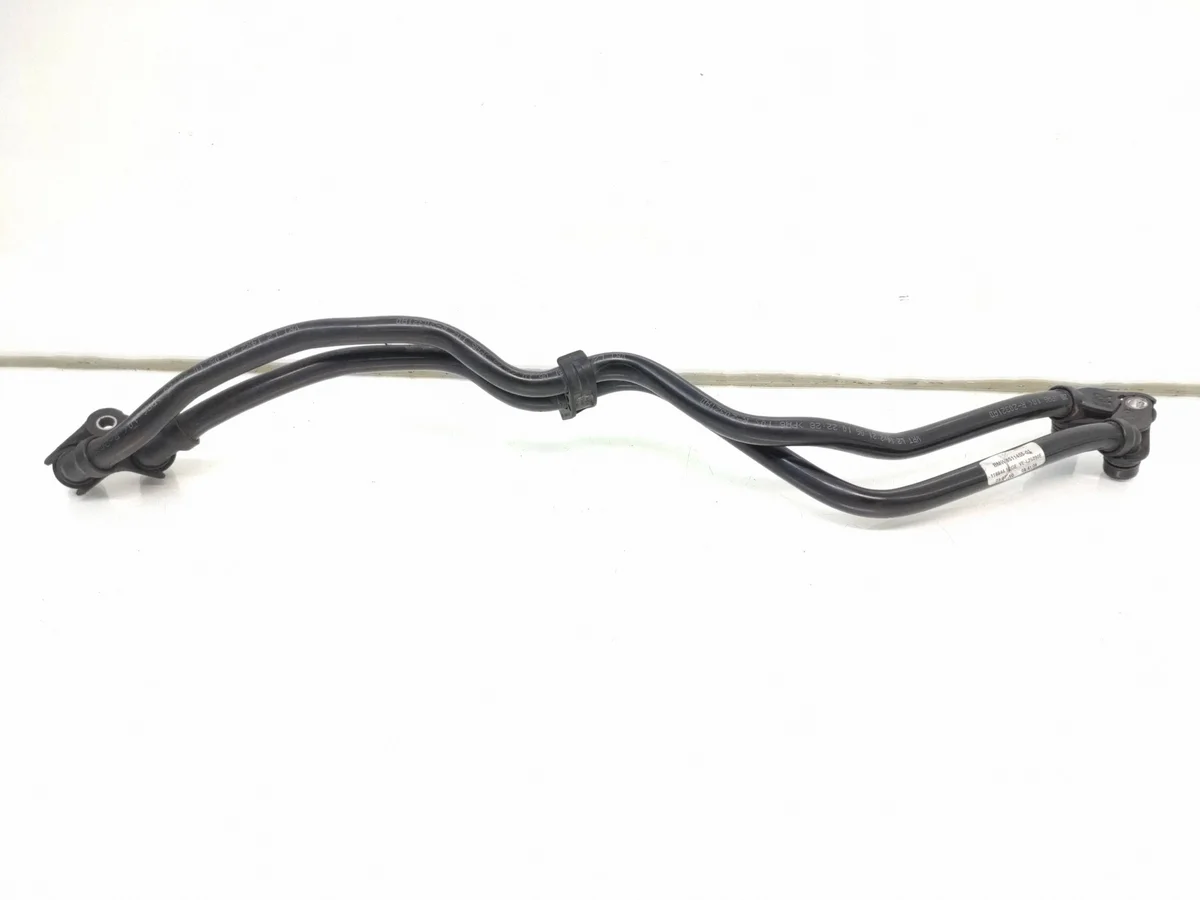BMW 3 E90 E91 Öljyjäähdyttimen letku 8511455