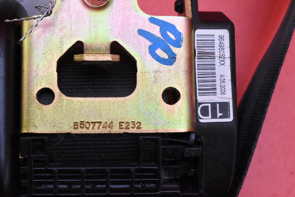 Säkerhetsbälte höger fram med sträckare Peugeot 207 image 7
