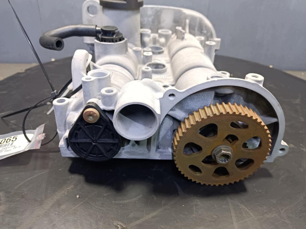Culasse Skoda Fabia III 1.0 MPI 04C103479A image 4