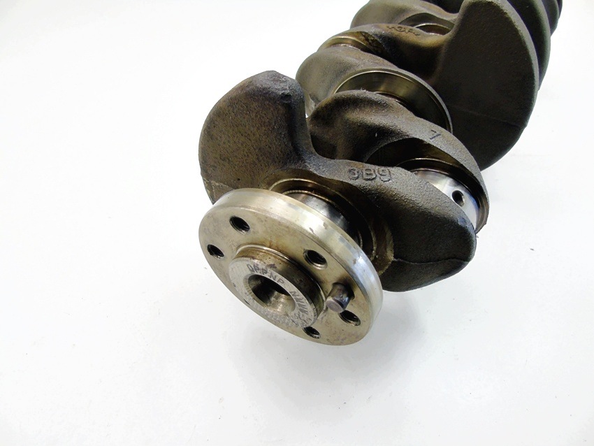 Kampiakseli 1.6 VTI Citroen C4 C3 207 308 3008 5008 Mini