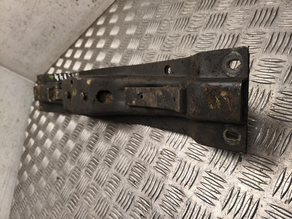 Moottorin kiinnitys Mercedes-Benz S-sarja 1971 OEM 313376