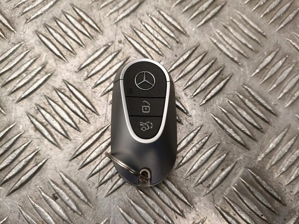 Clé Mercedes-Benz EQE SUV 2023 A2069056505 image 2