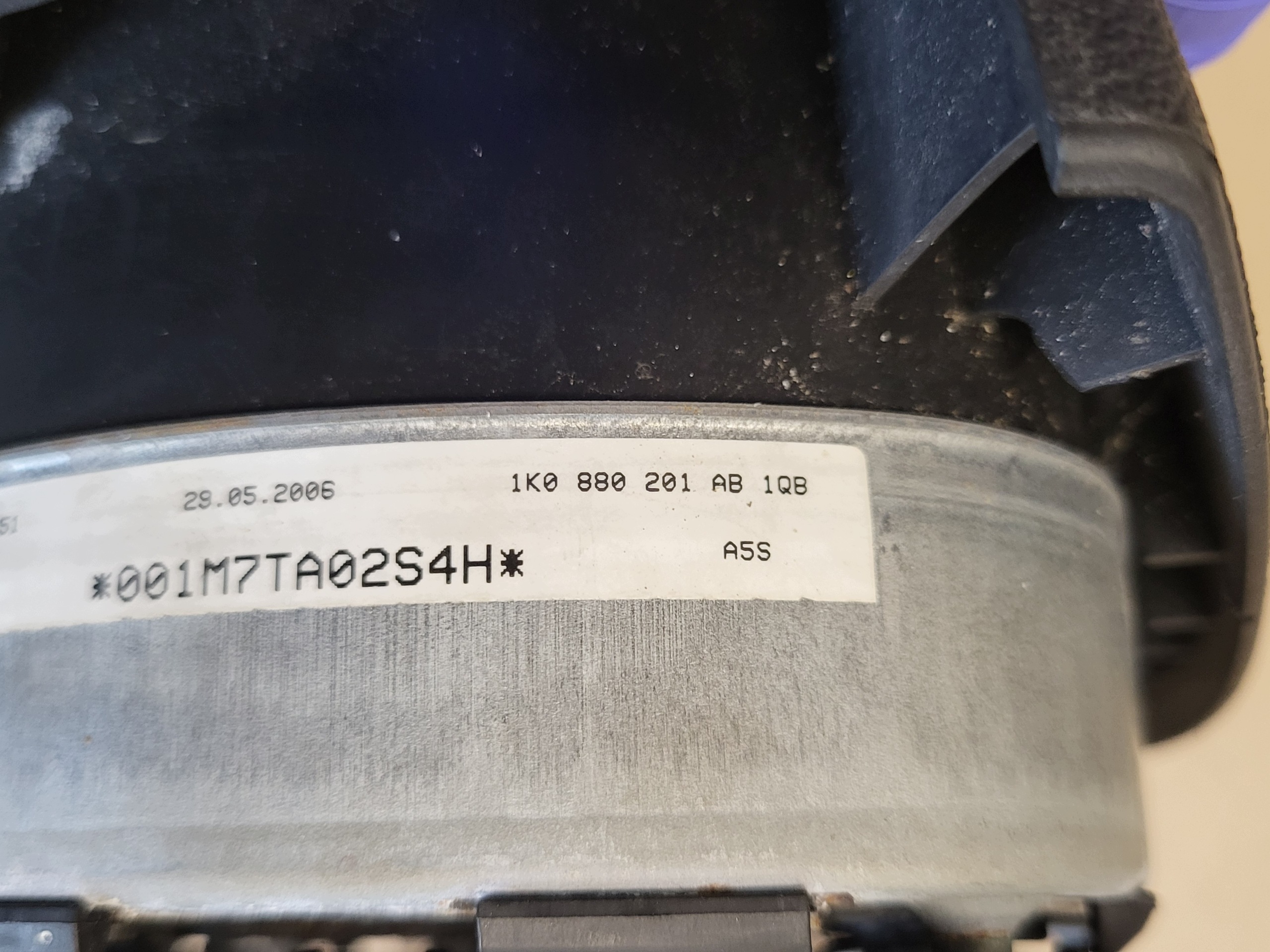 Airbag stuurwiel VW Jetta V 1.9 TDI Golf V 1K0880201AB image 9
