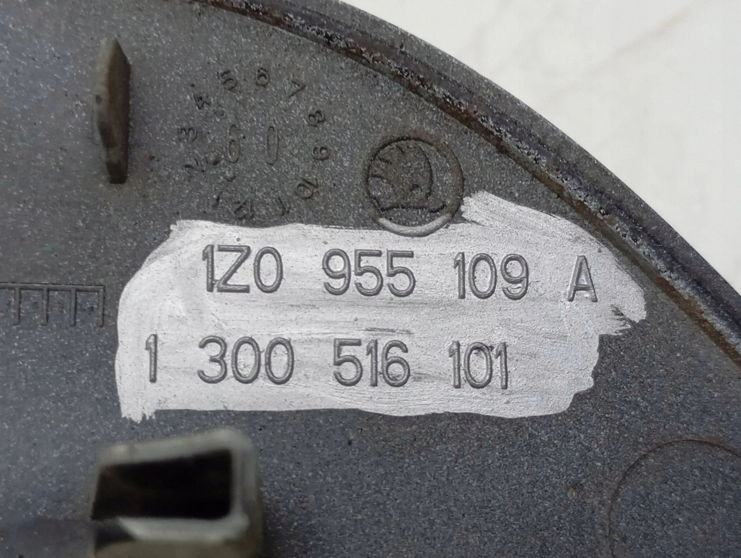 Cache projecteur Skoda OE 1Z0955109A image 3