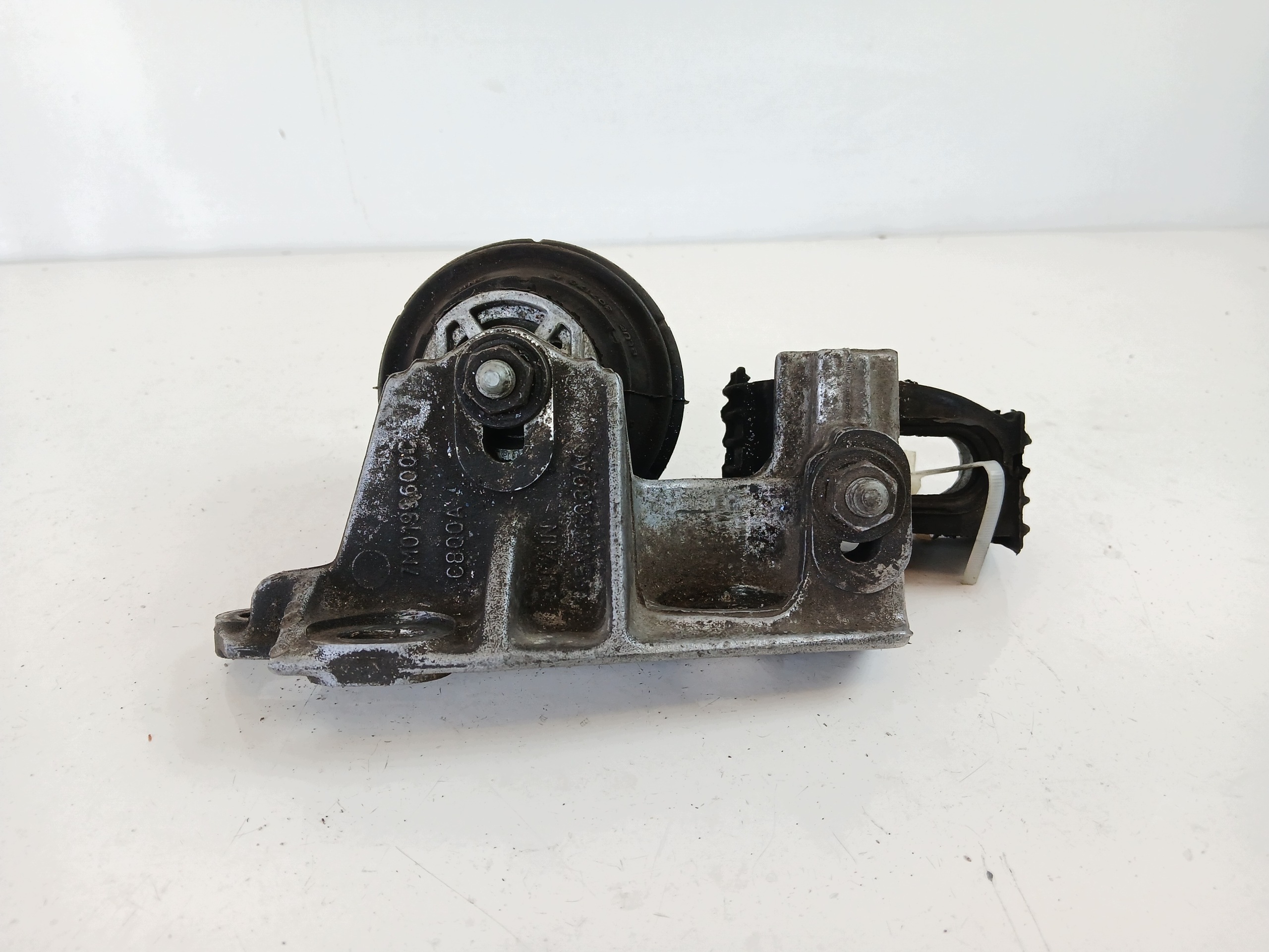 Support moteur VW Sharan I 1.9 TDI 7M0199600C image 3