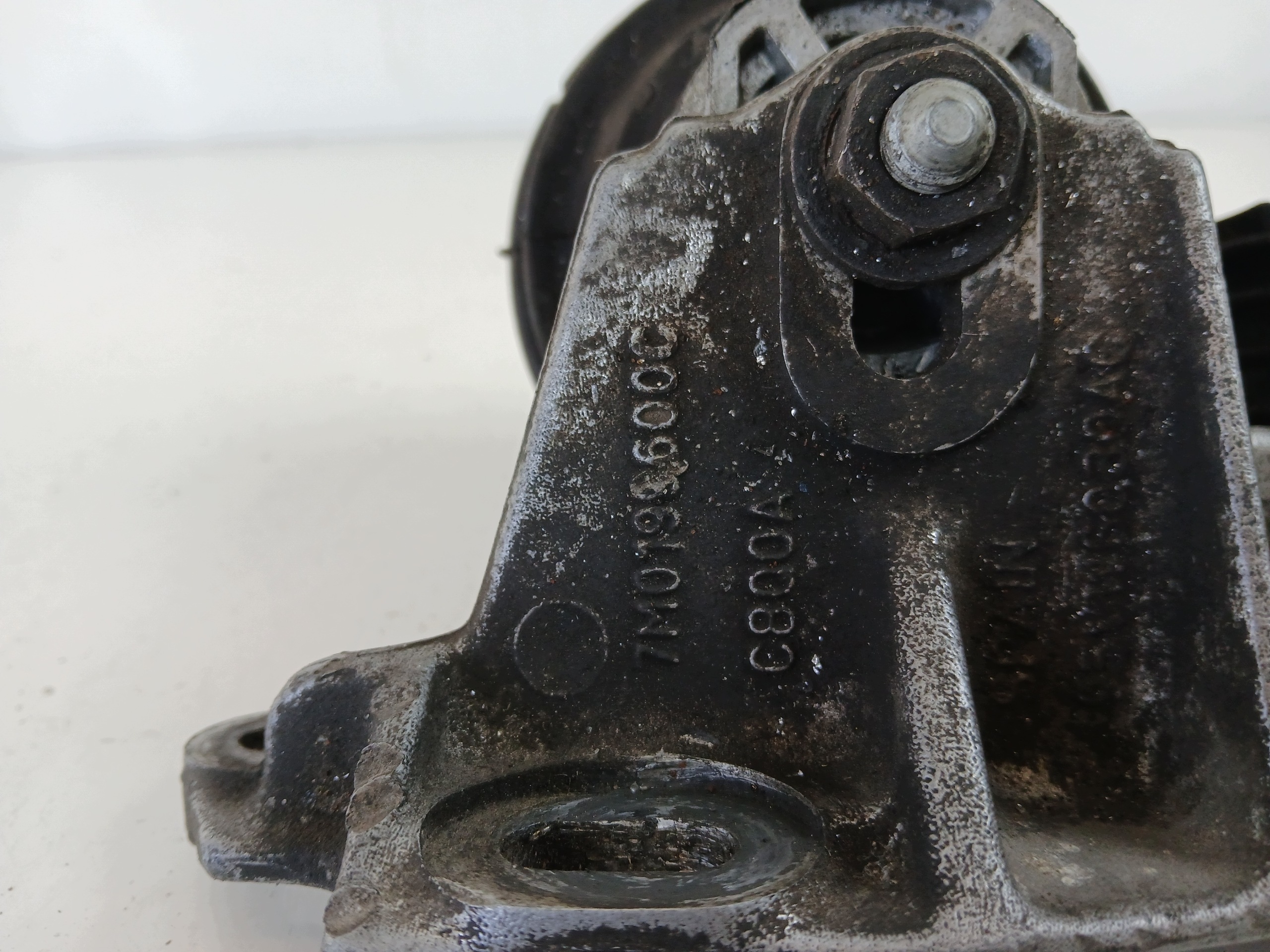 Support moteur VW Sharan I 1.9 TDI 7M0199600C image 4