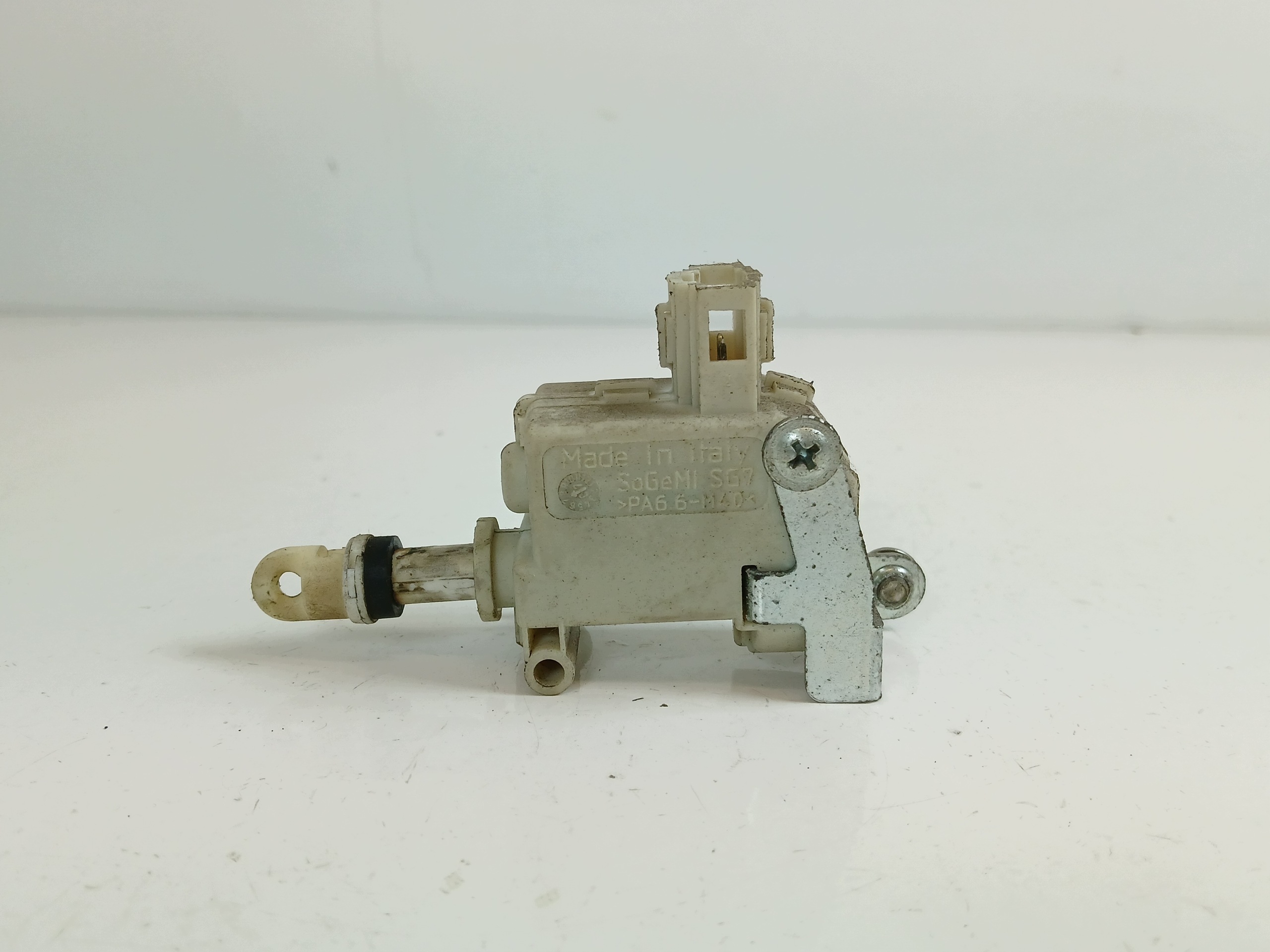 VW Fox Slotactuator Centraal Slot 5Z0959775F image 3
