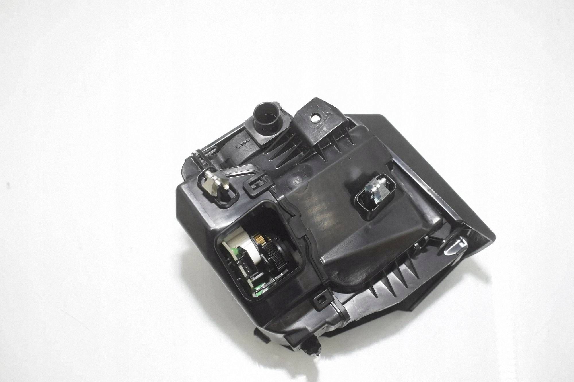 Askkopp bak BMW 5 G30 G31 G38 64116835478 image 6