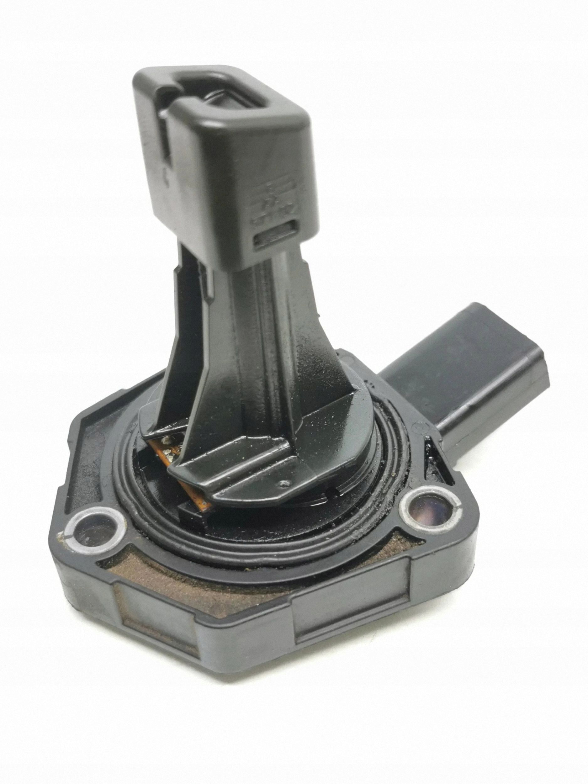VW Golf VII Öldrucksensor 03C907660G image 4