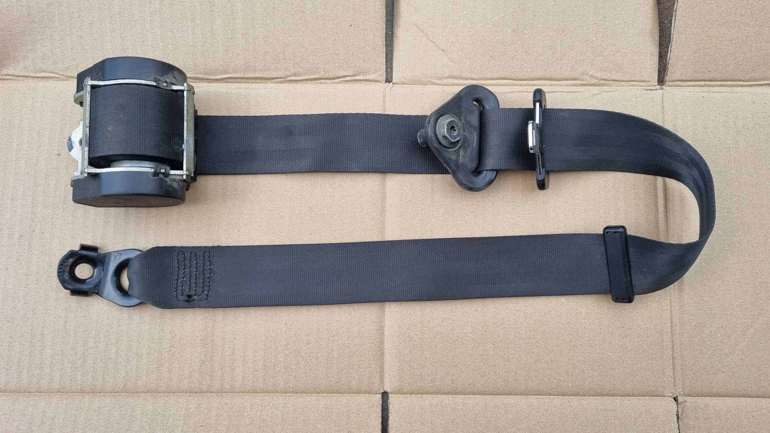 Cinturón de seguridad derecho Renault Master III image 2