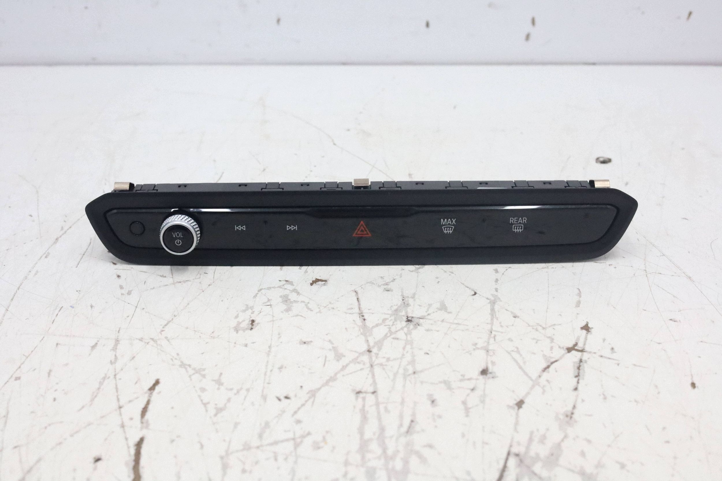 Radio Switch Panel 5A63F19 BMW G20 G21 G22 G23 G26 M3 G80 G81