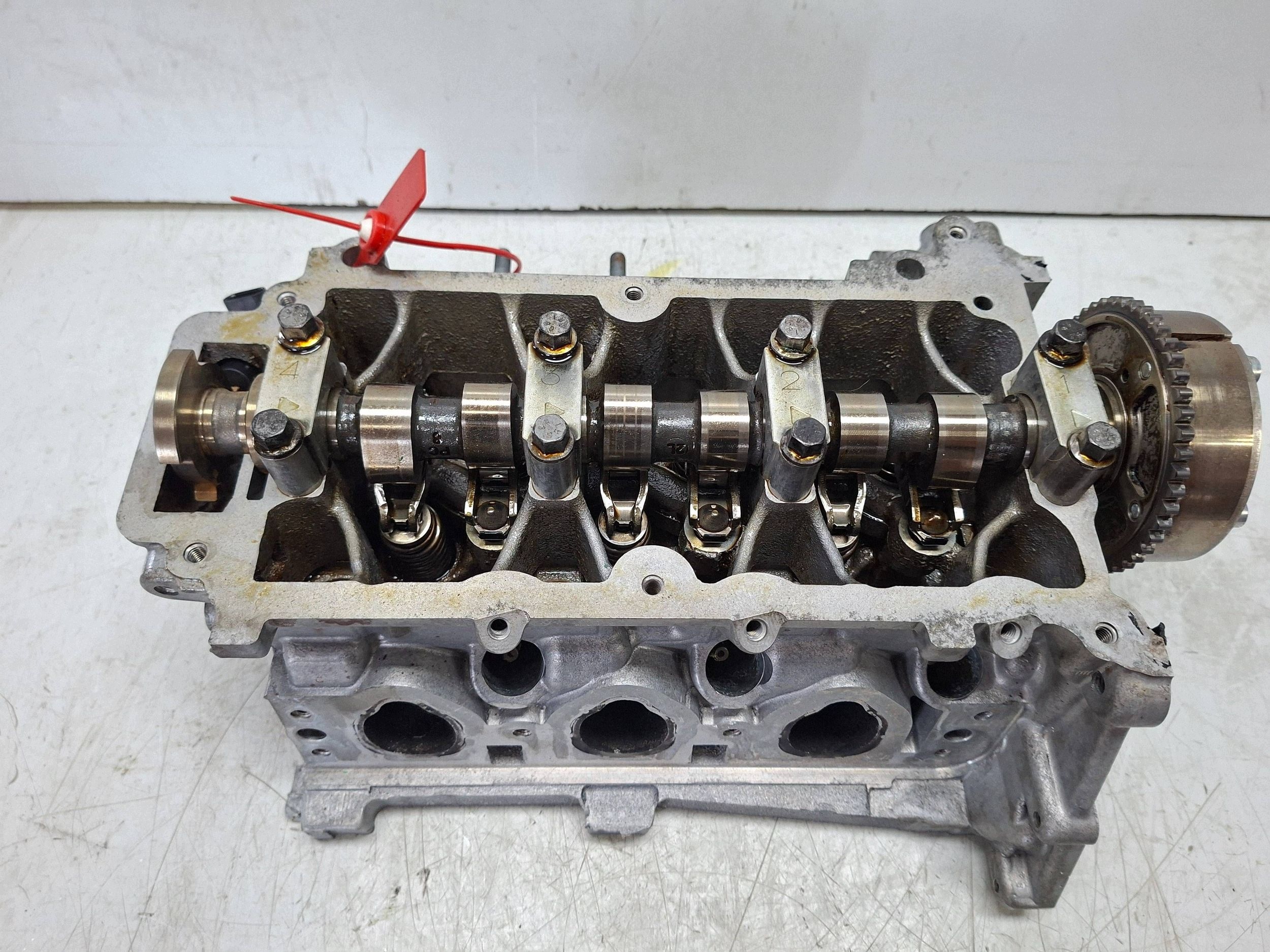 Moottorin kannen 55273271 Fiat Panda III 500 1.0 Hybridi