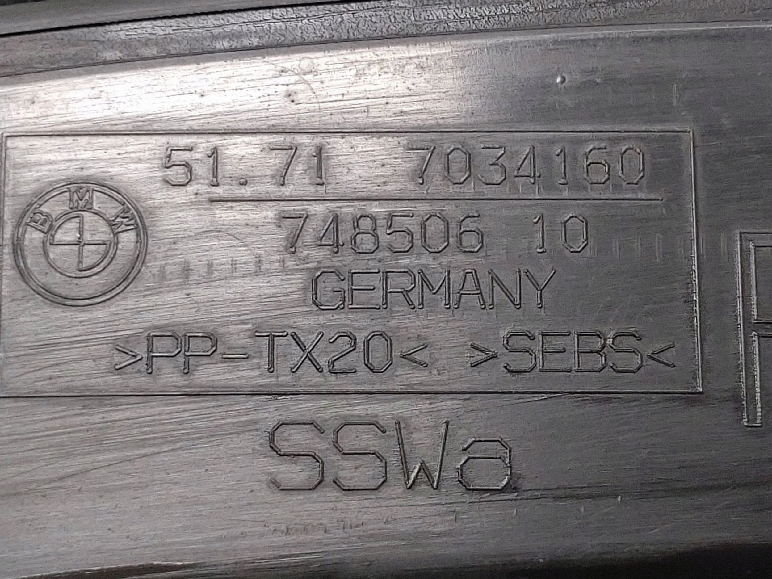 Isolation passage roue BMW 5 E60 E61 Droit OEM 7034160 image 3