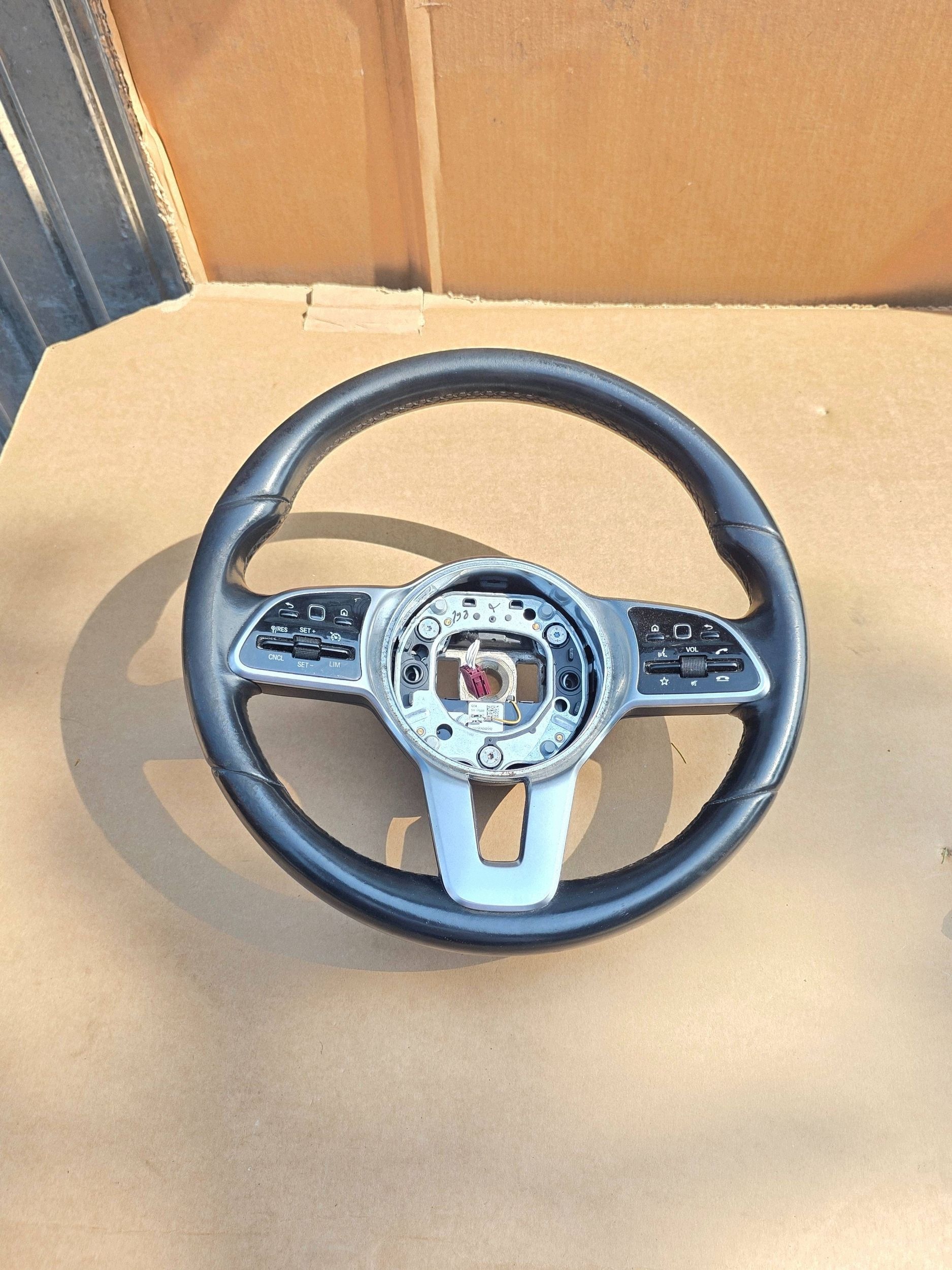 MORCEDES SPRINTER 907 910 9074602202 image 2