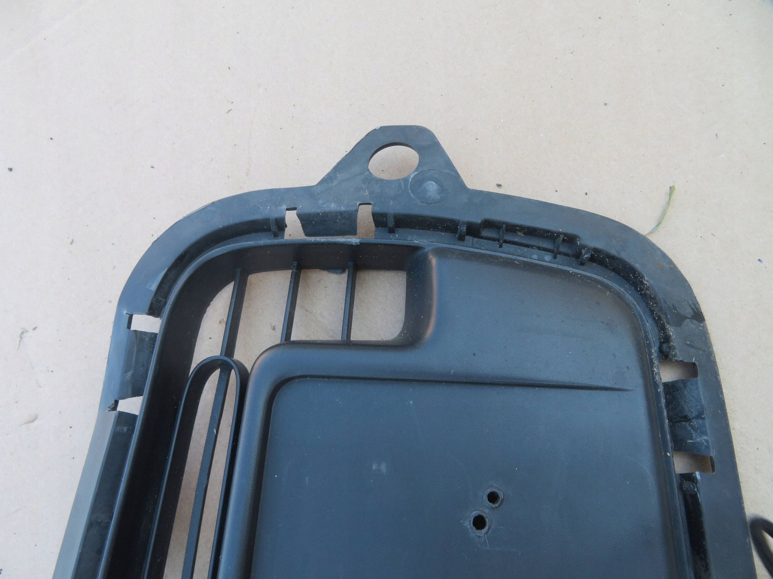 Grille centrale Citroen C4 Cactus 9801740677 image 4