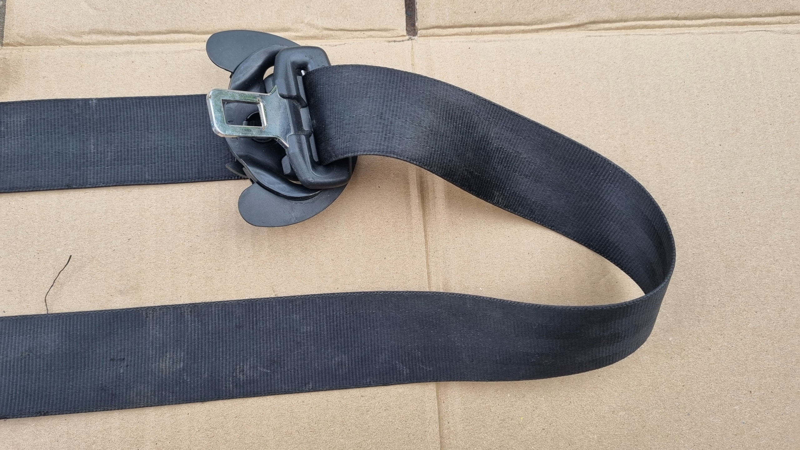 VW Golf V Ceinture de sécurité gauche 1K4857705 image 3