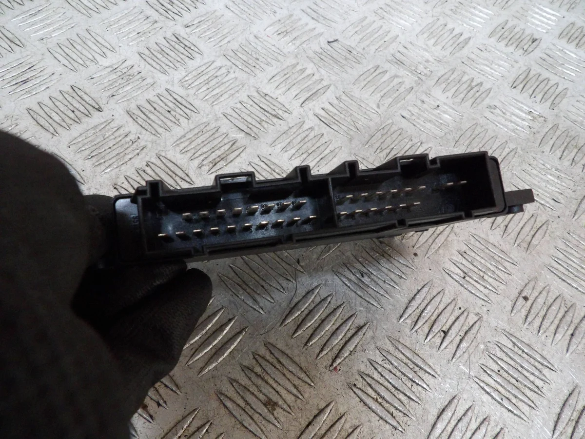 Module PDC Jeep Grand Cherokee WK 05026016AB image 3
