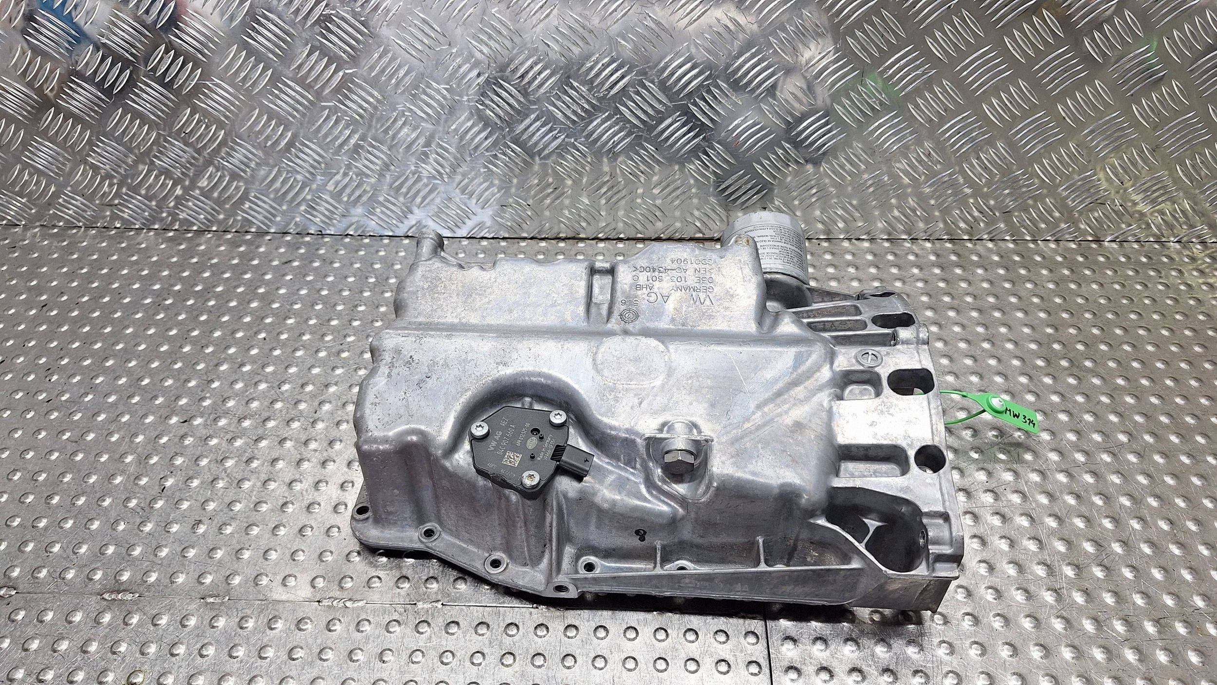 Oliepan met sensor VW Audi Skoda Seat 1.5 TSI image 5