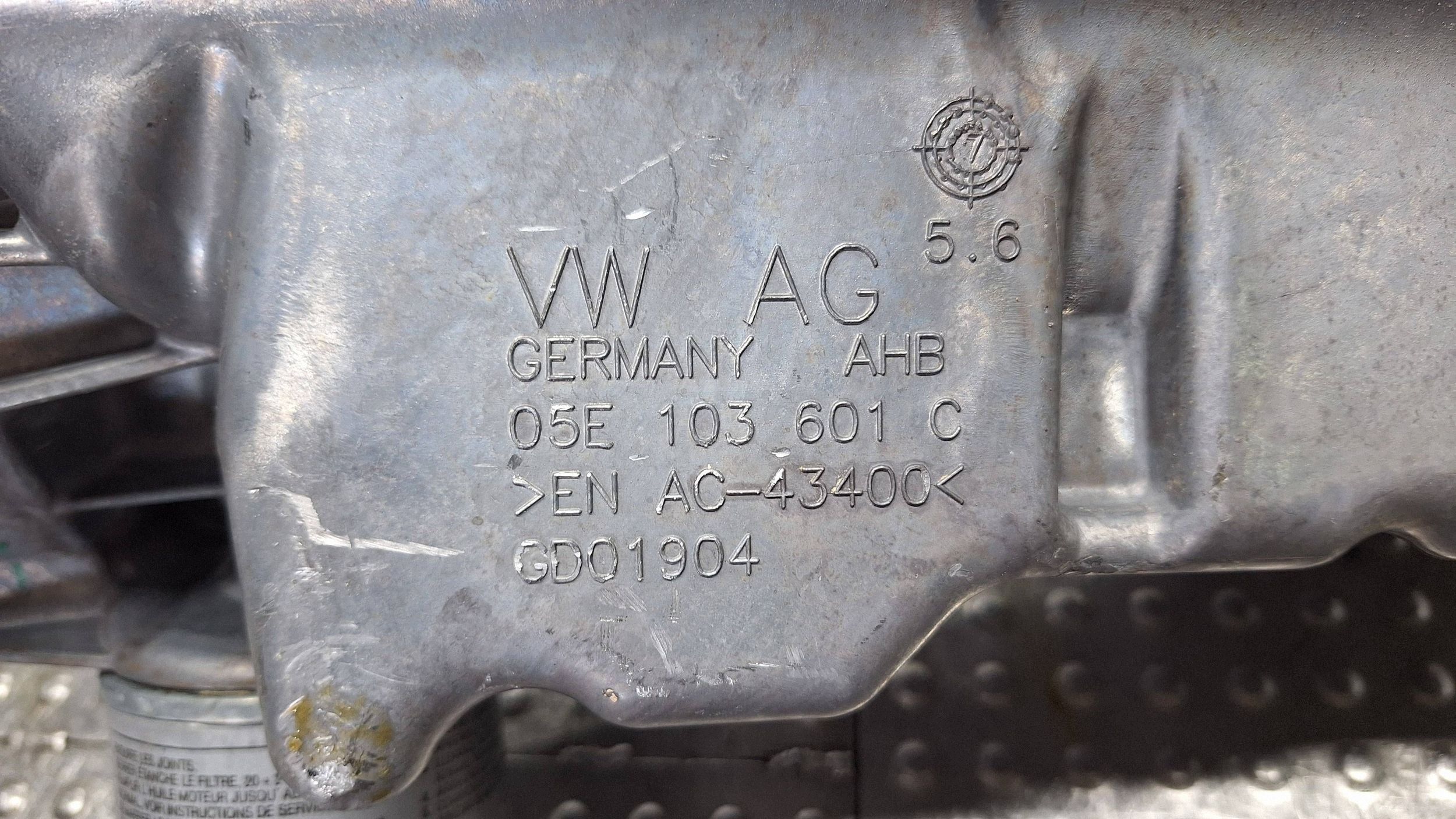Oliepan met sensor VW Audi Skoda Seat 1.5 TSI image 8