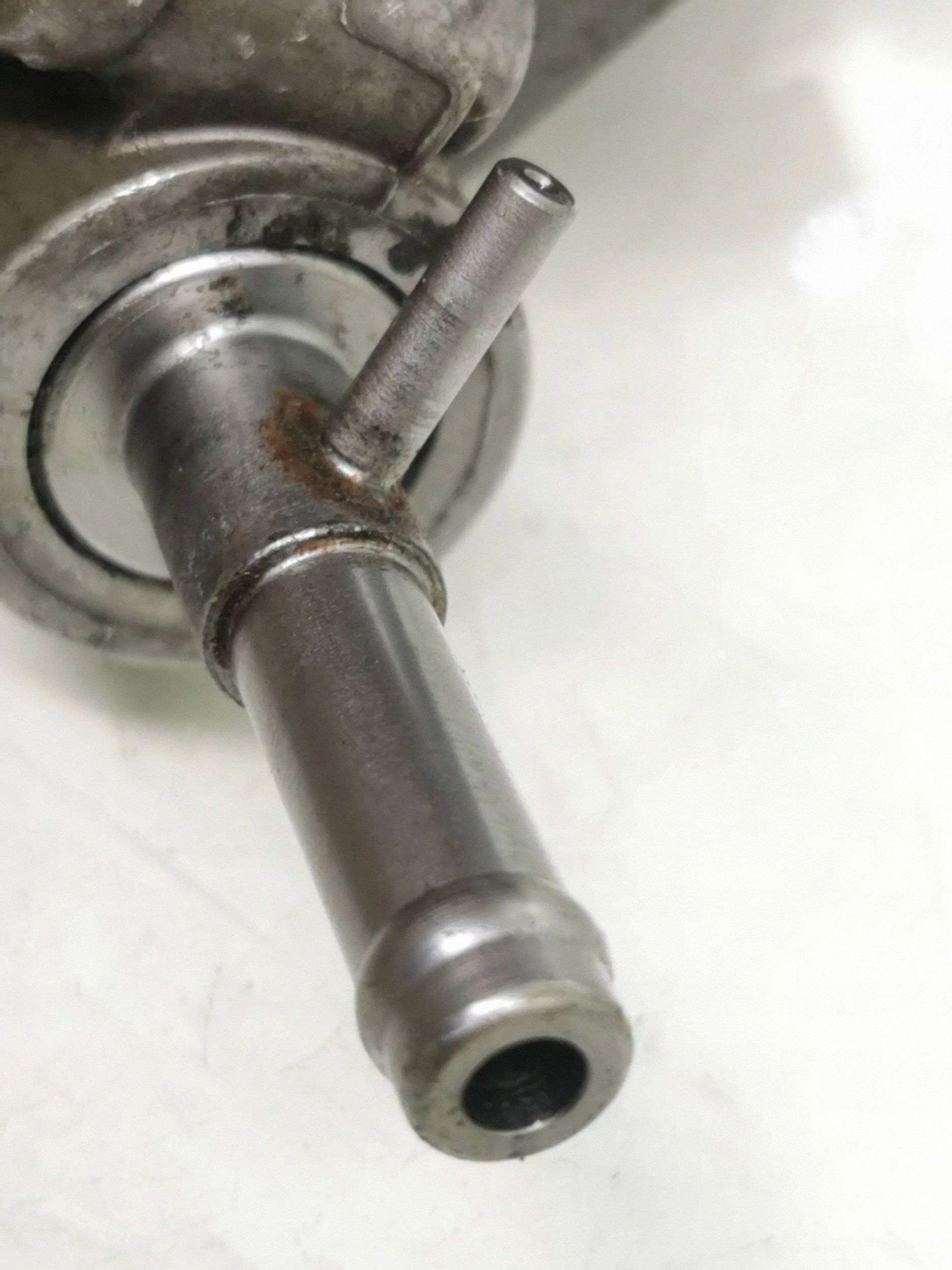 Pompe à vide Toyota RAV4 XA30 2006 24100885 image 4