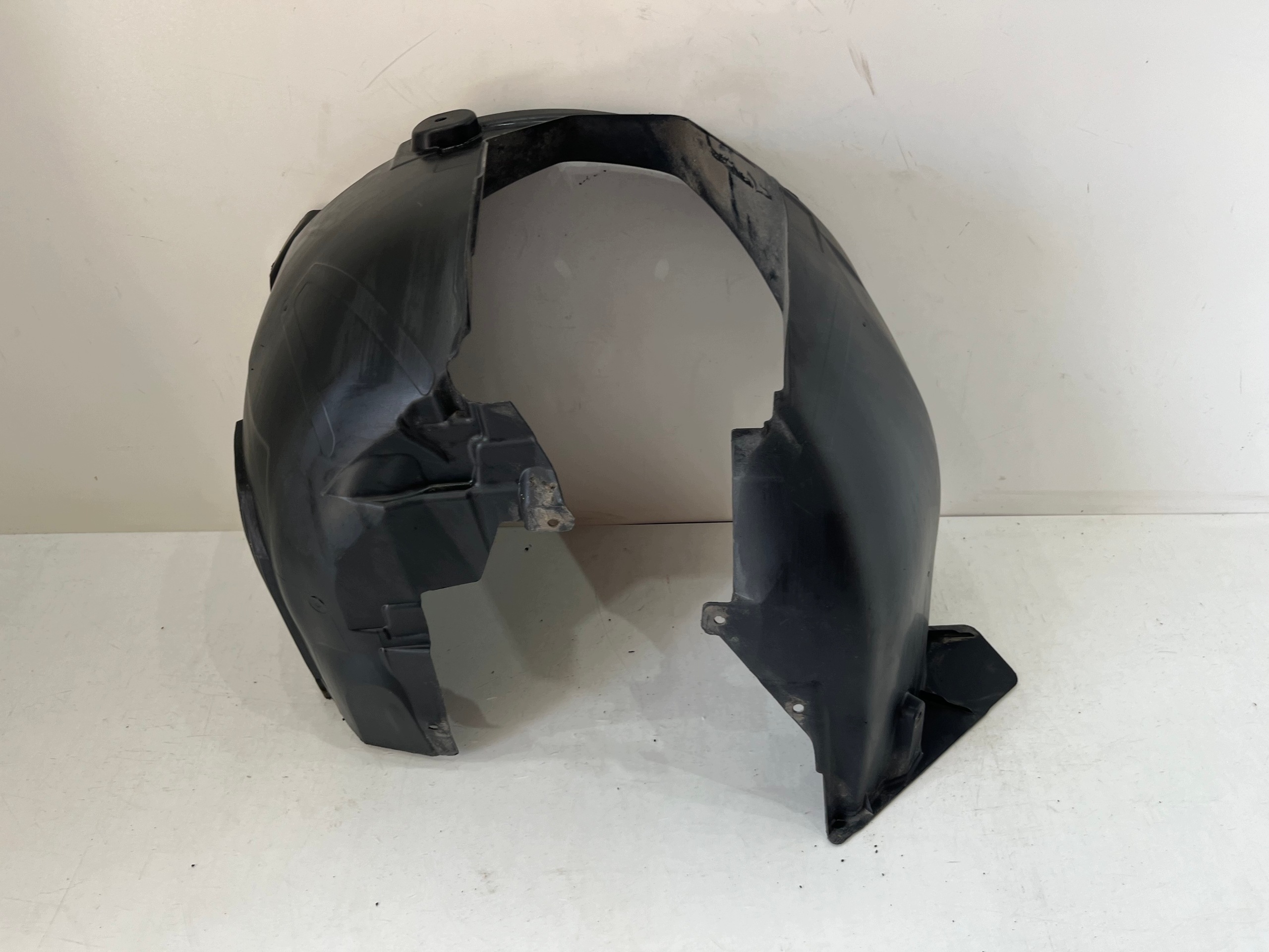 Volvo V60 III S60 III Passage de roue avant droit 31694099 image 2