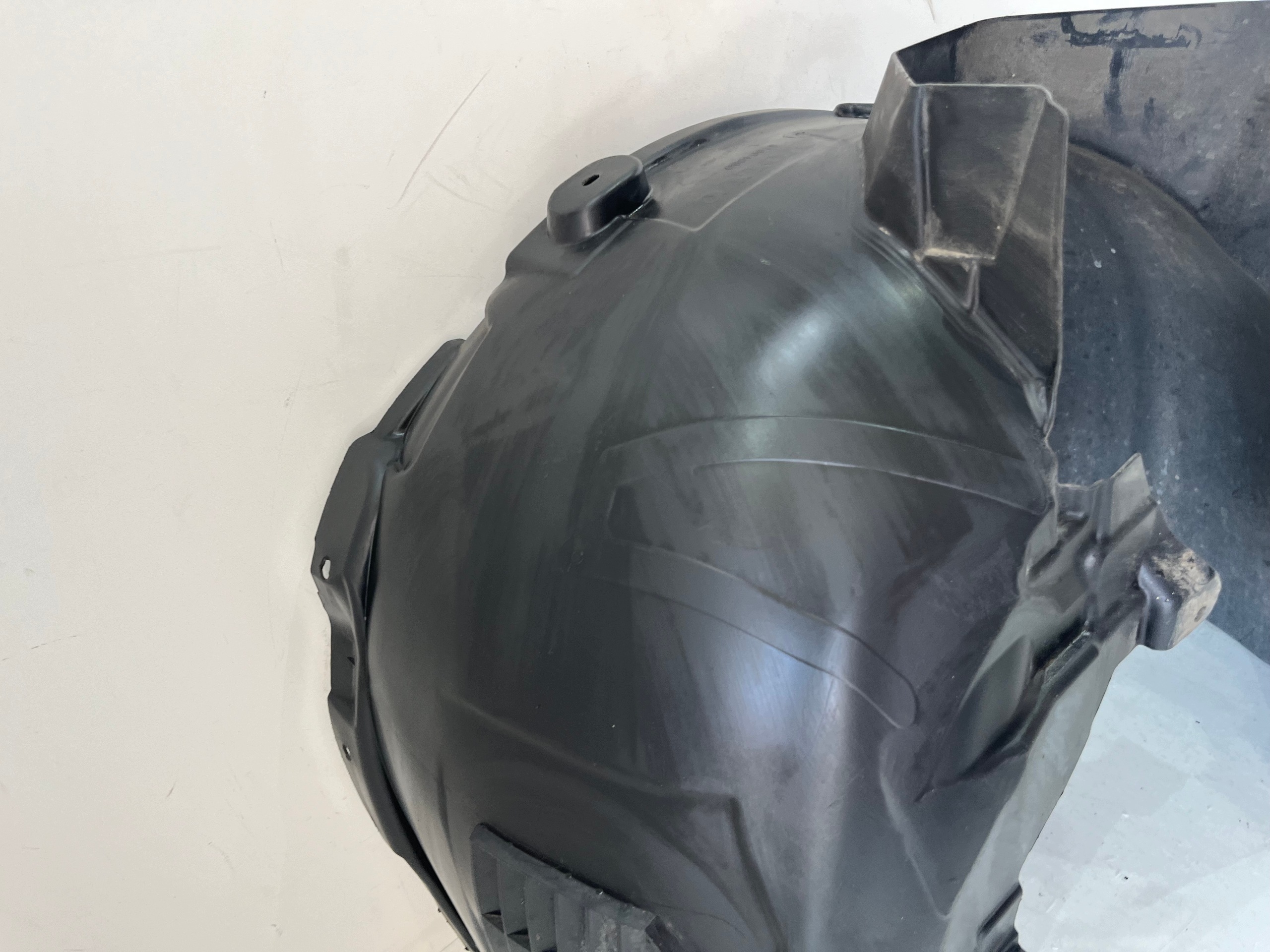 Volvo V60 III S60 III Passage de roue avant droit 31694099 image 3