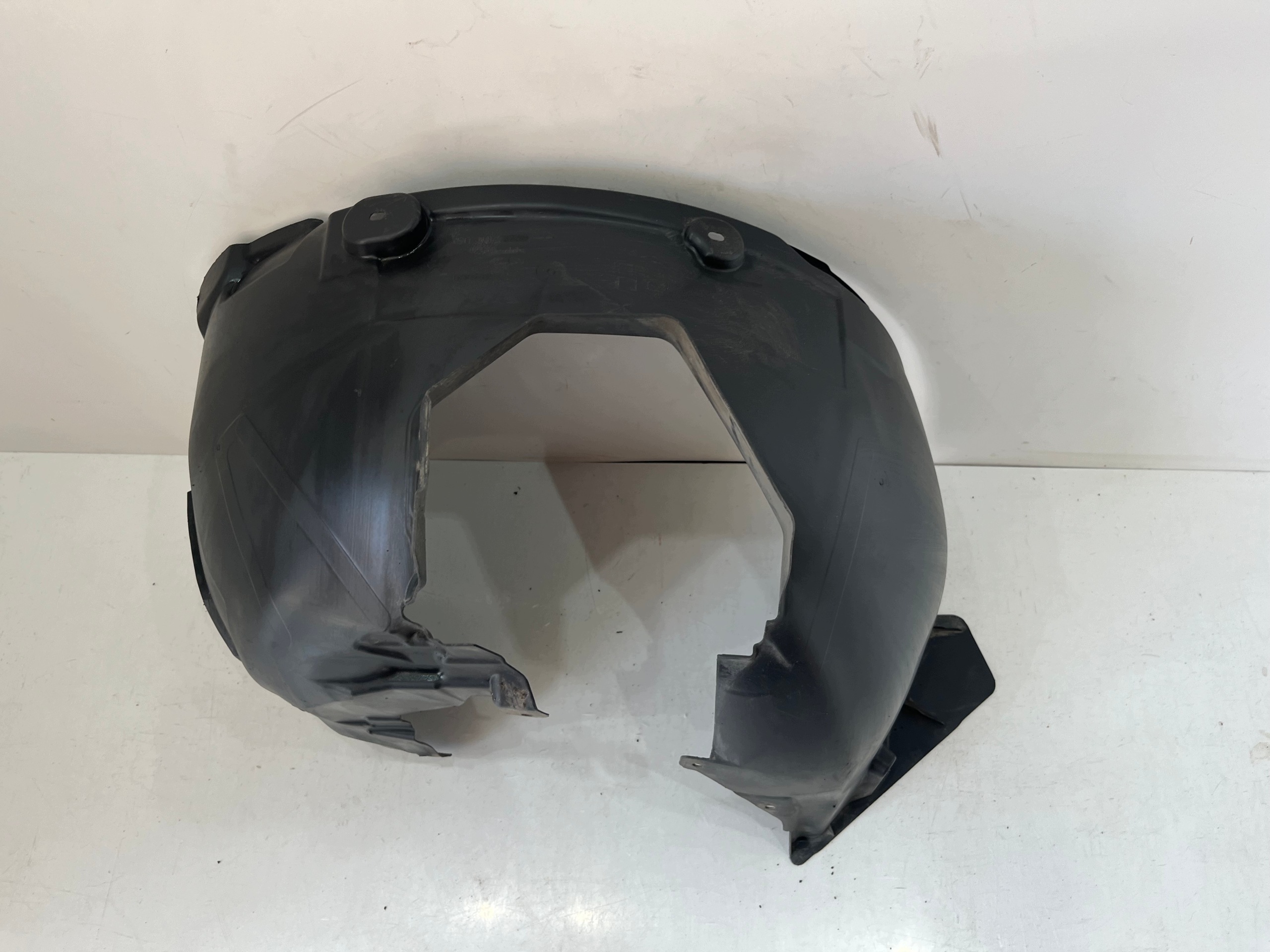Volvo V60 III S60 III Passage de roue avant droit 31694099 image 4